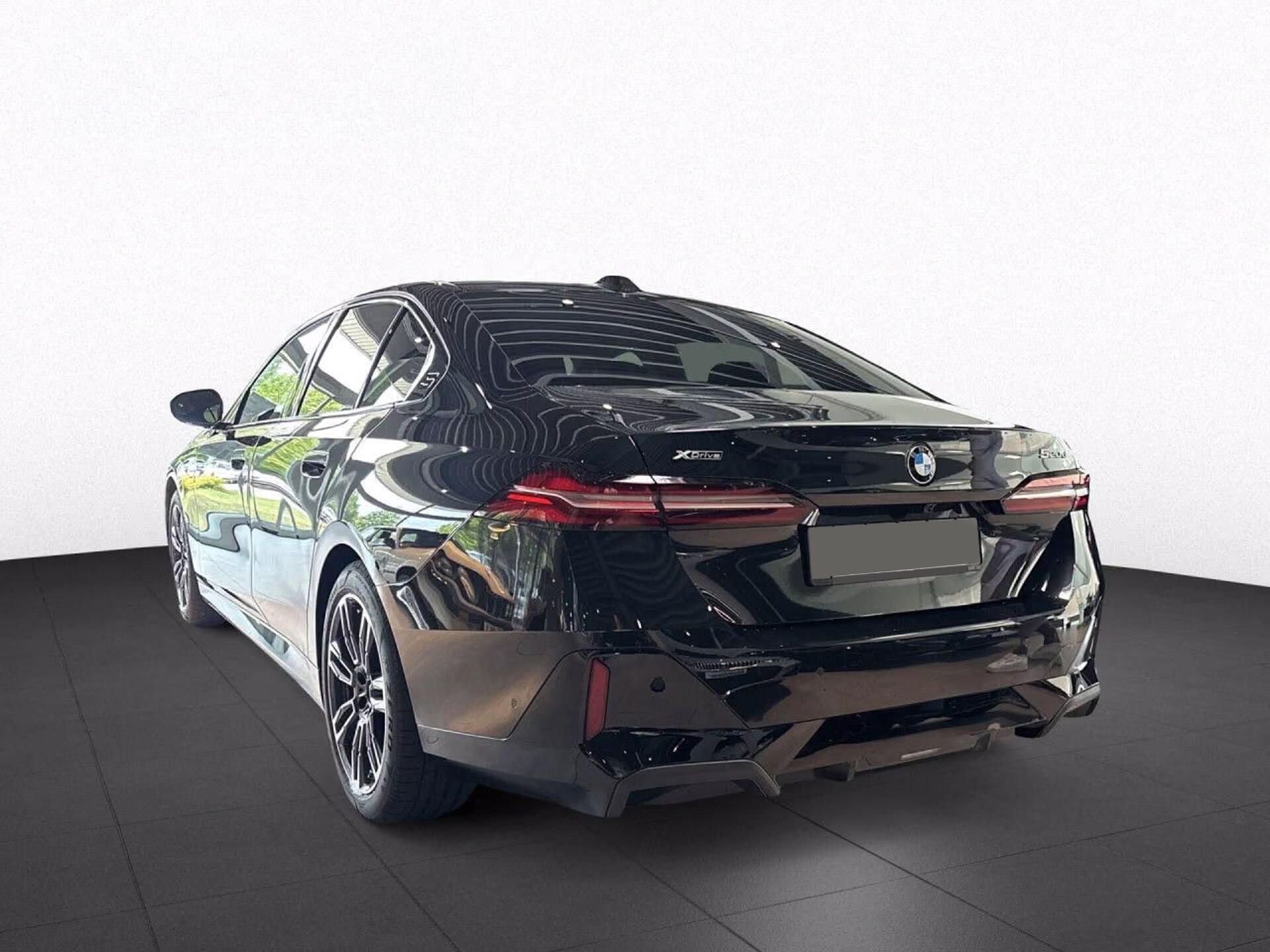 BMW Řada 5, 520d xDrive M-Sport ACC H/K - fotka 5