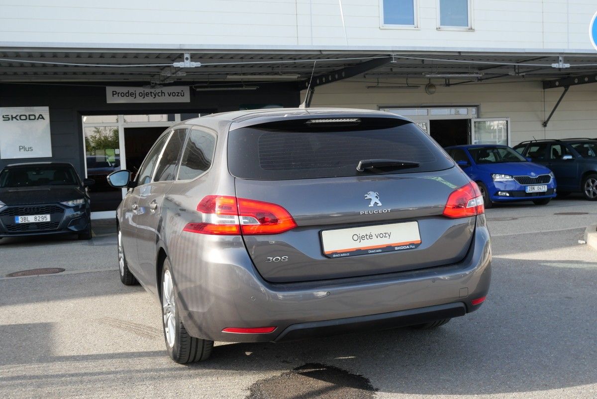 Peugeot 308, 1.2 PureTech 96 kW - fotka 4