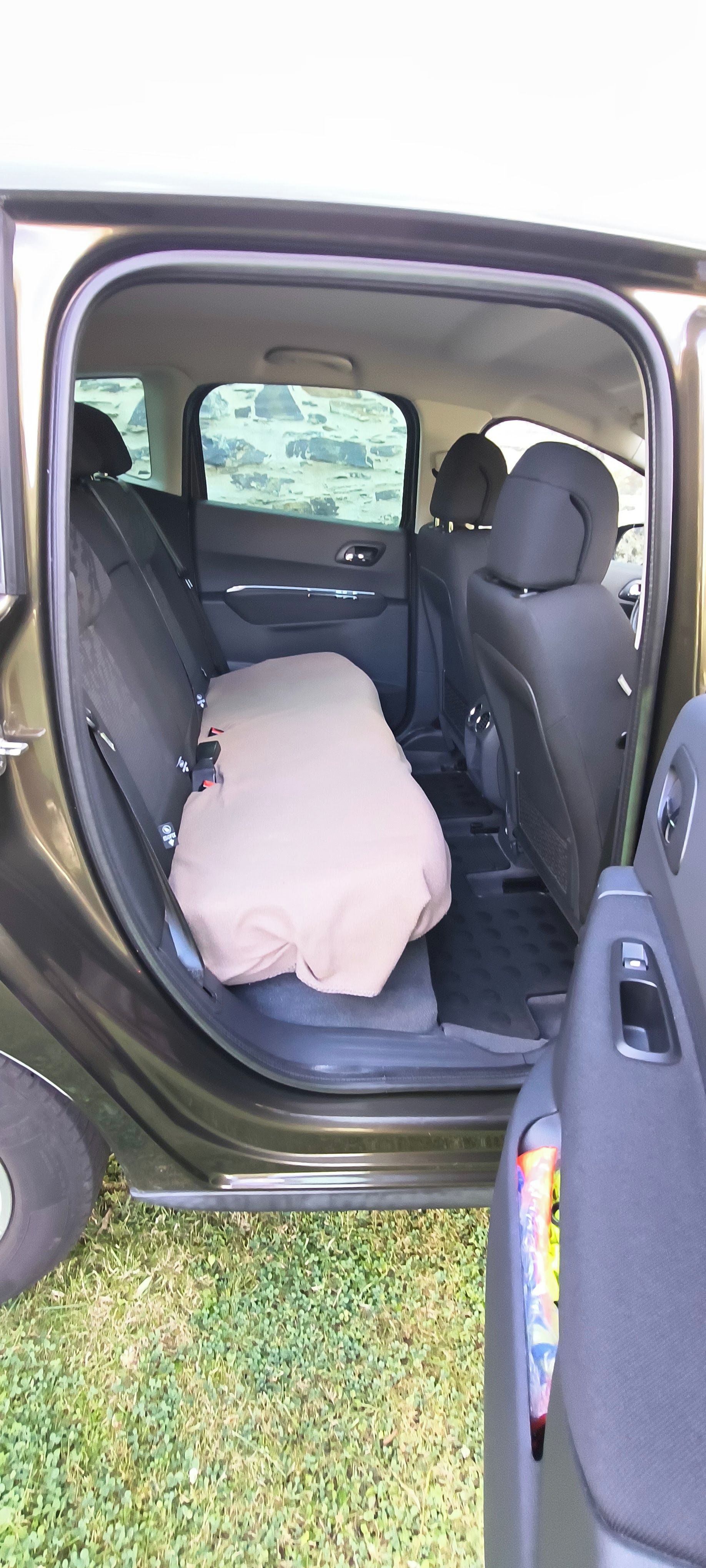 Peugeot 3008, Peugeot 3008 1,6HDI - fotka 4