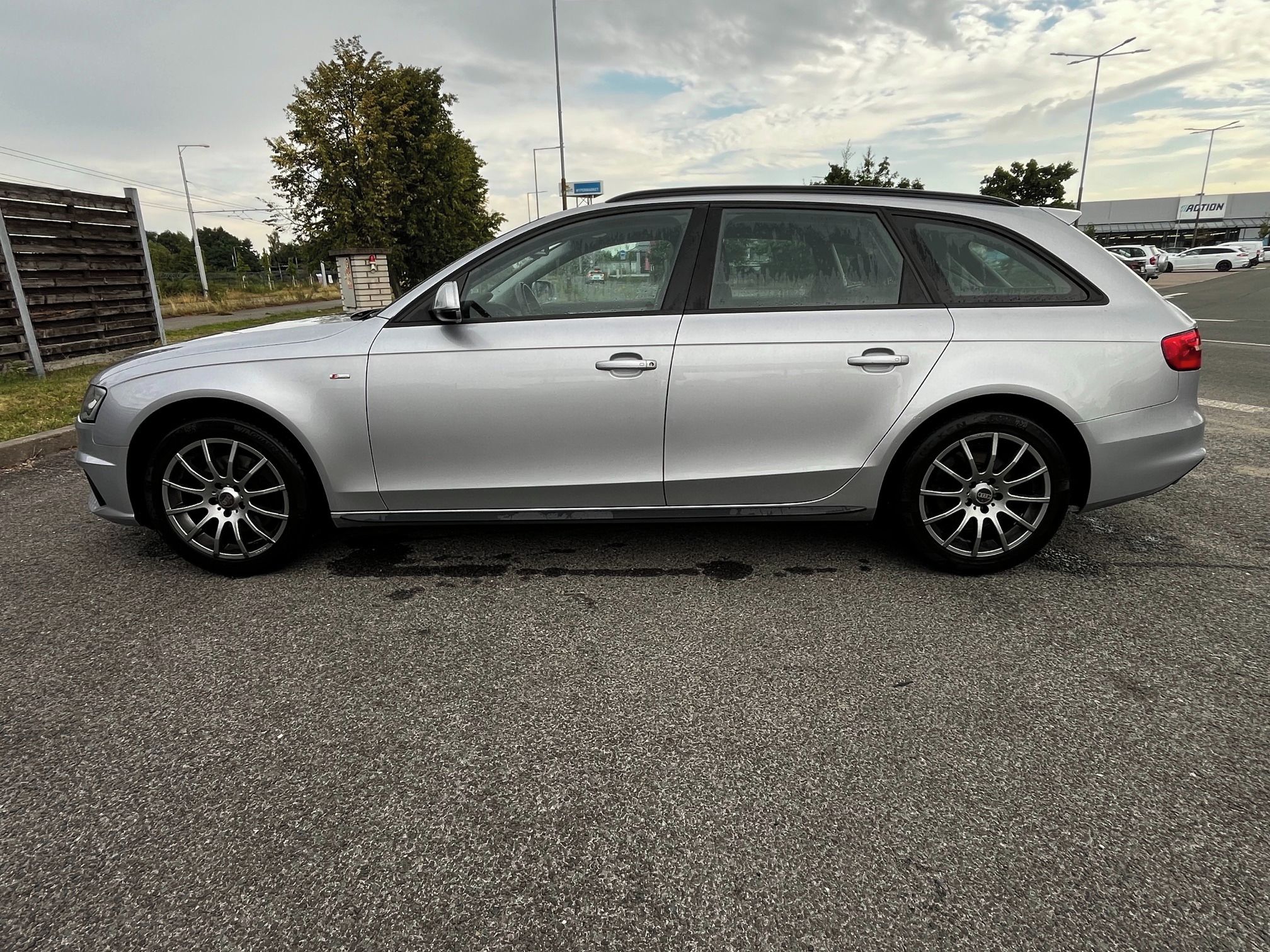 Audi A4 Avant, 2.0 TDI, 110 kw, S-LINE, DPH - fotka 2