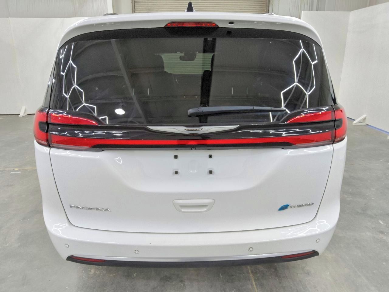 Chrysler Pacifica, Auto na cestě - fotka 6