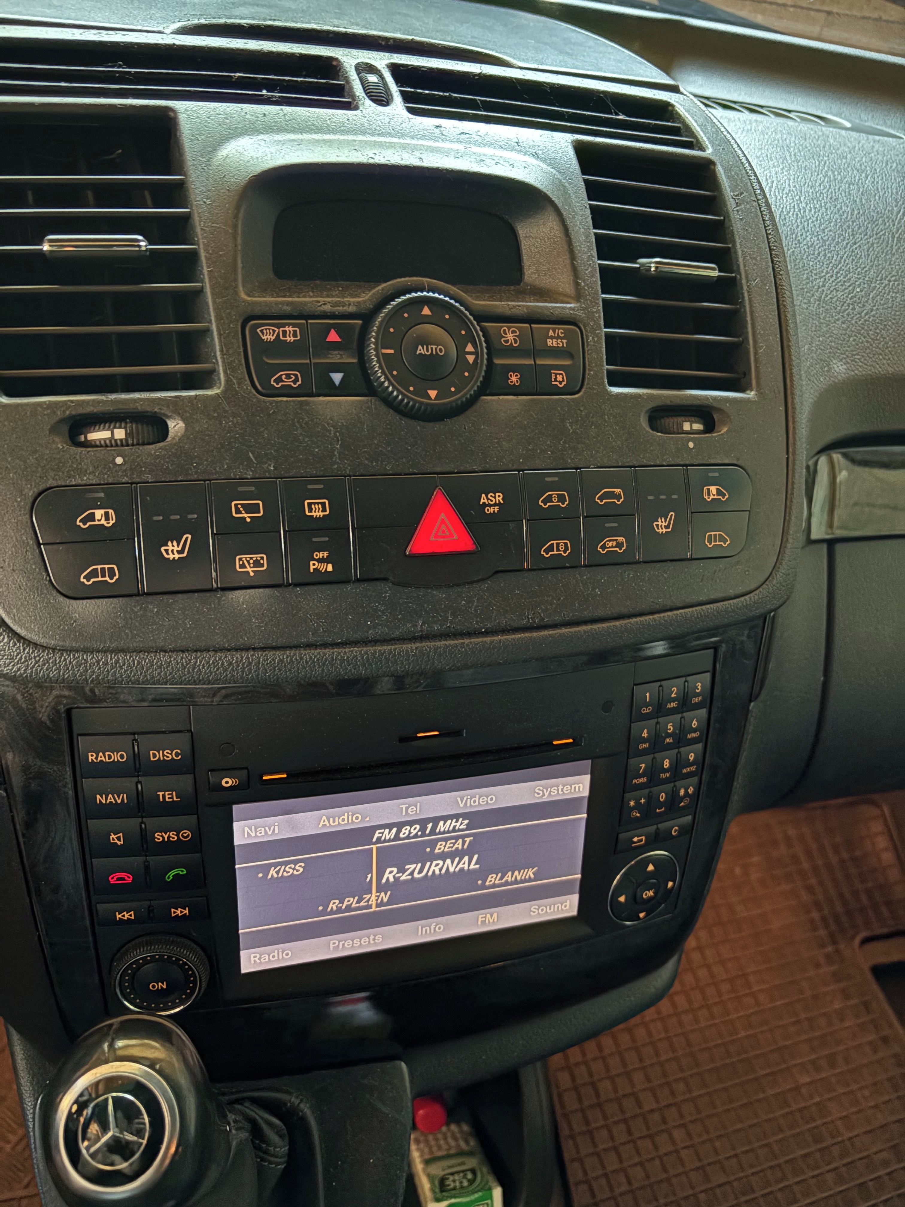 Mercedes-Benz Viano, Mercedes Viano 3.0 s TV - fotka 5