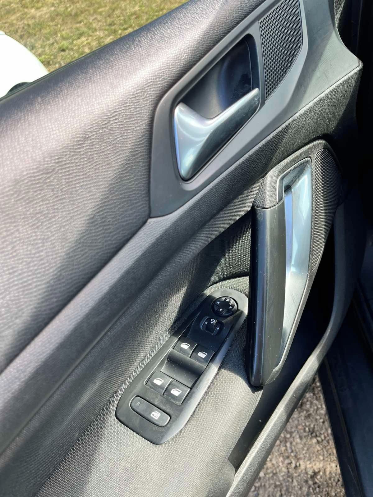 Peugeot 308, Pravidelně- servisováno - fotka 3