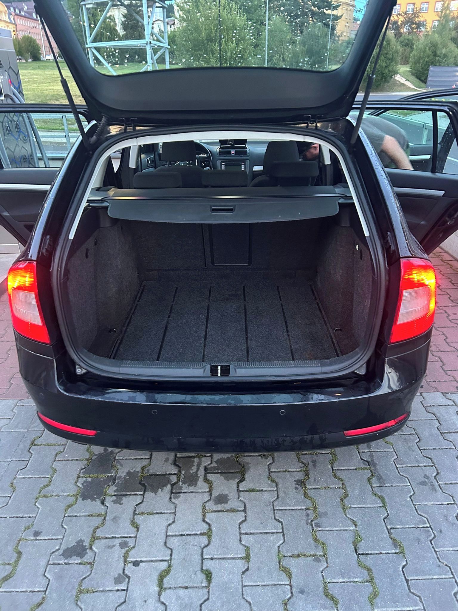 Škoda Octavia, 1.6 TDI 77 kW rv.: 2010 - fotka 5