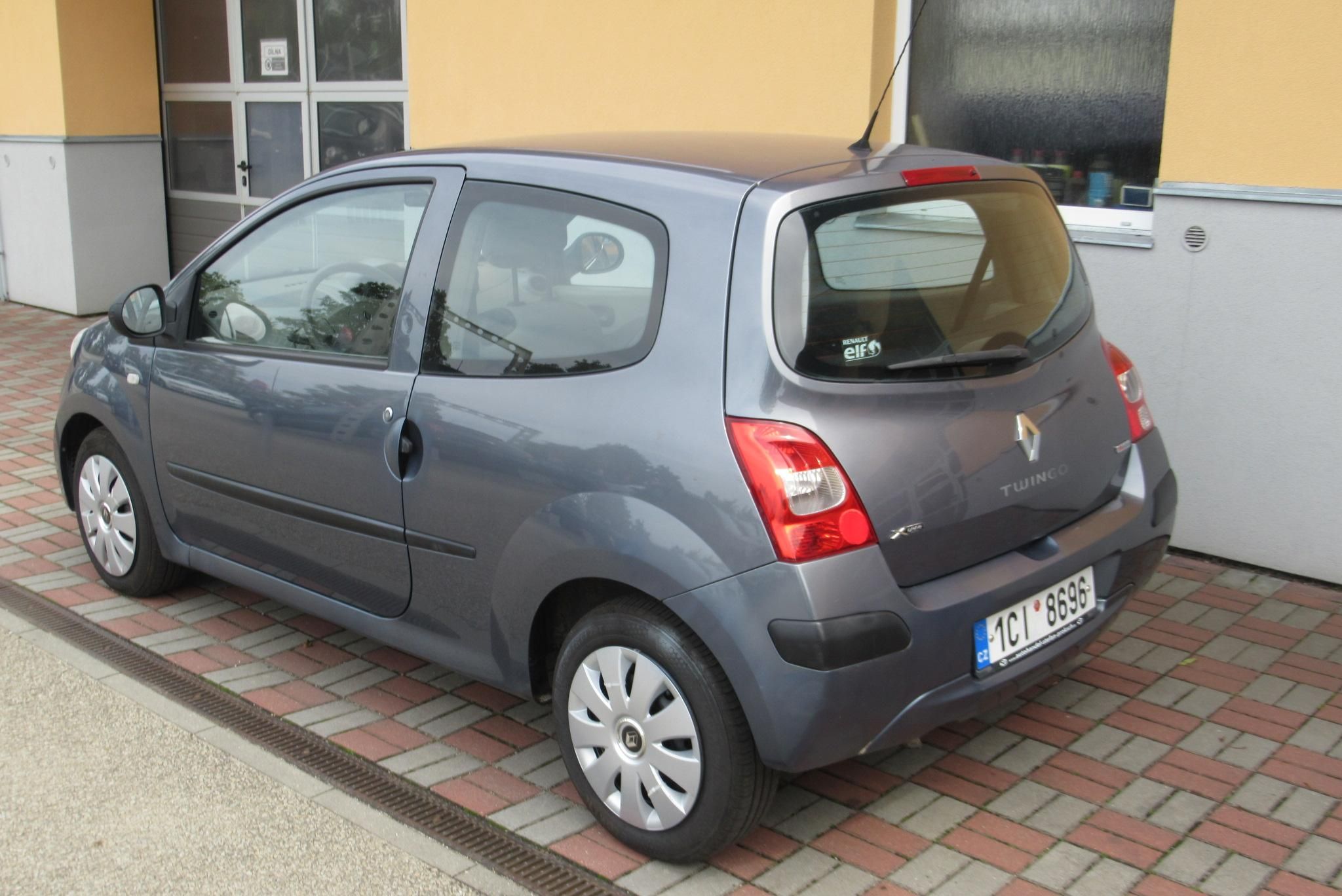 Renault Twingo, 1.1i KLIMA SADA KOL - fotka 2