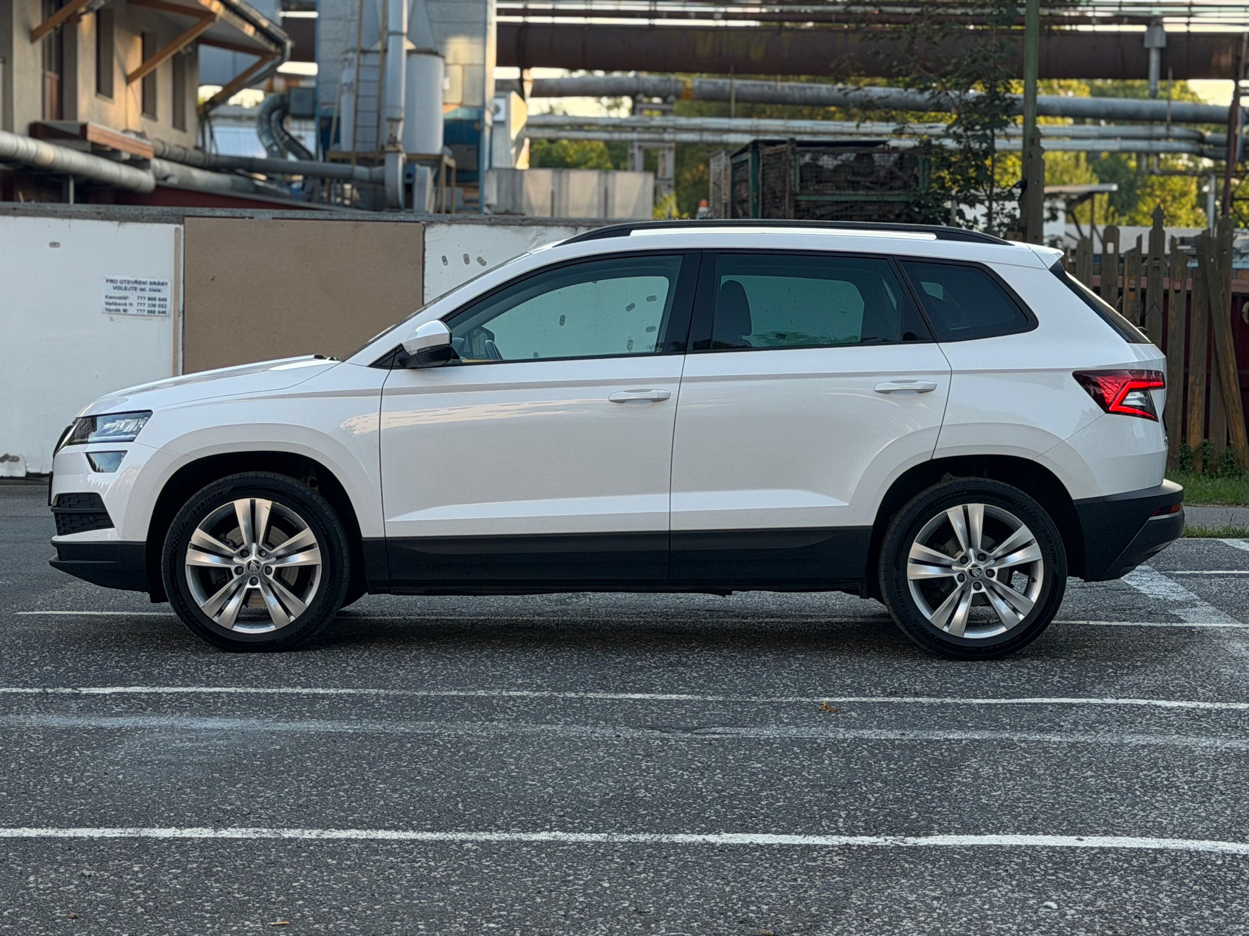 Škoda Karoq, STYLE 4x4, DSG, WEBASTO, TAŽNÉ - fotka 2