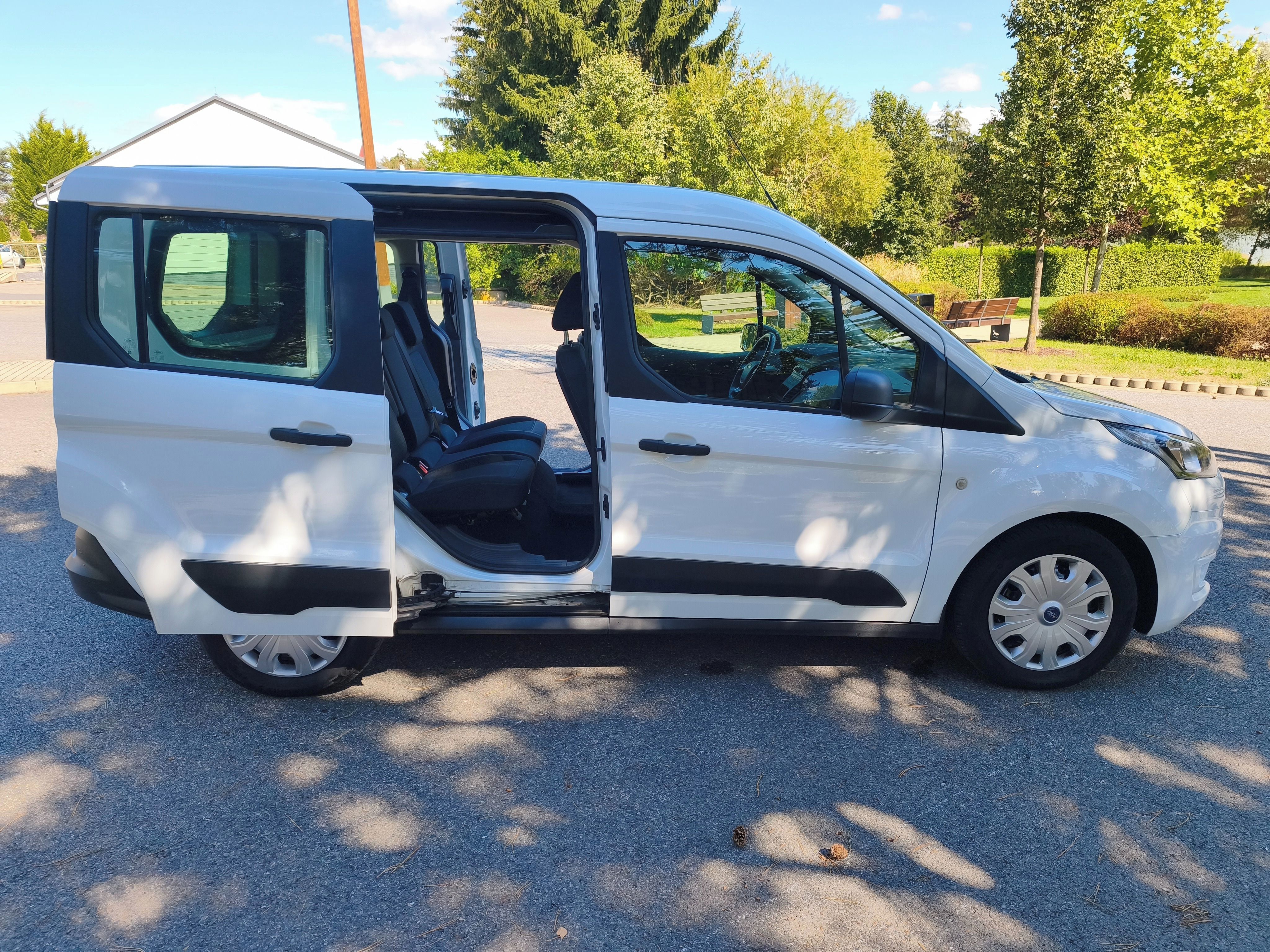 Ford Transit Connect, 1,5 TDCi , L1, Č.R. 1 majitel - fotka 5