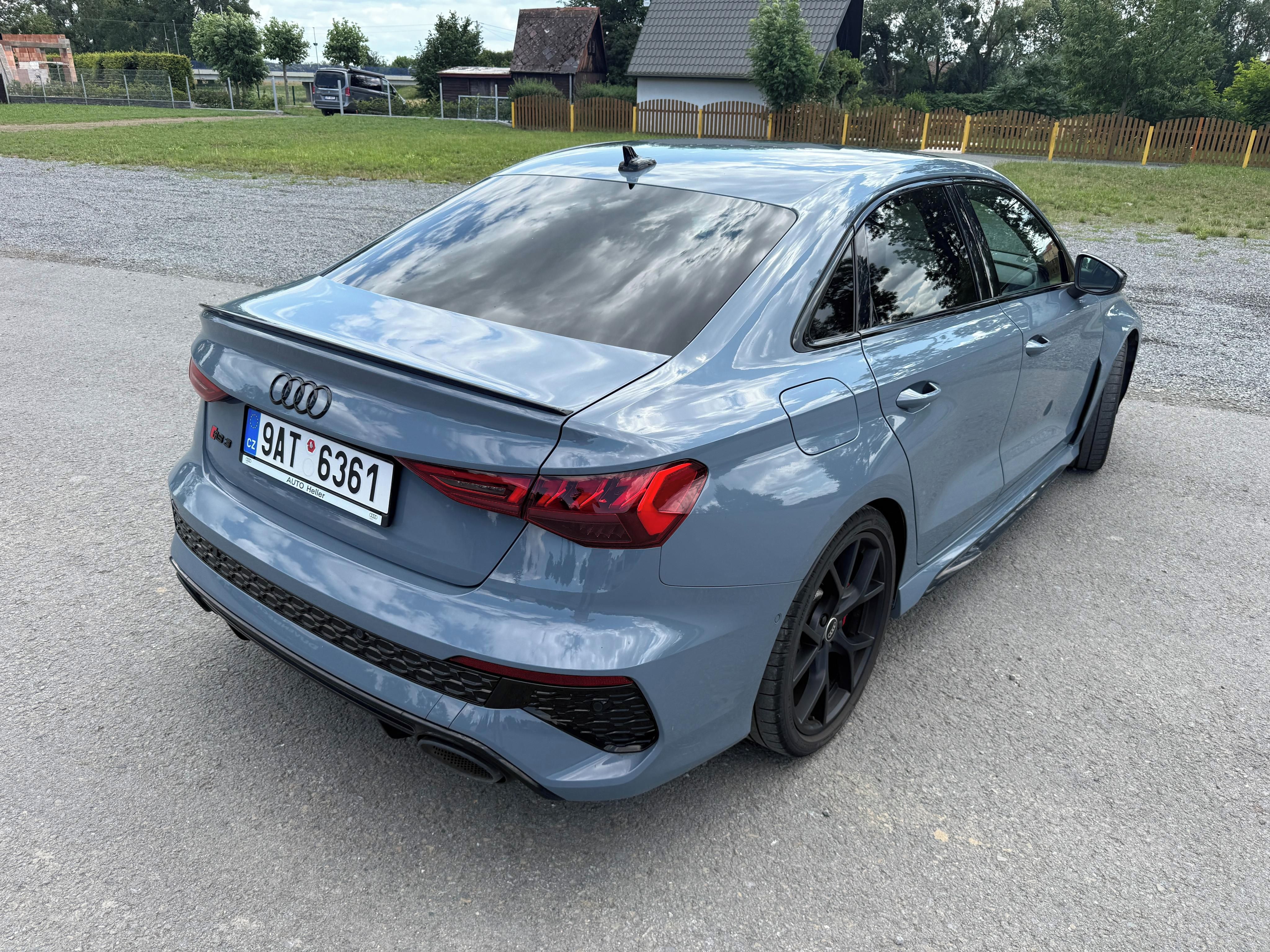 Audi RS3 - fotka 4