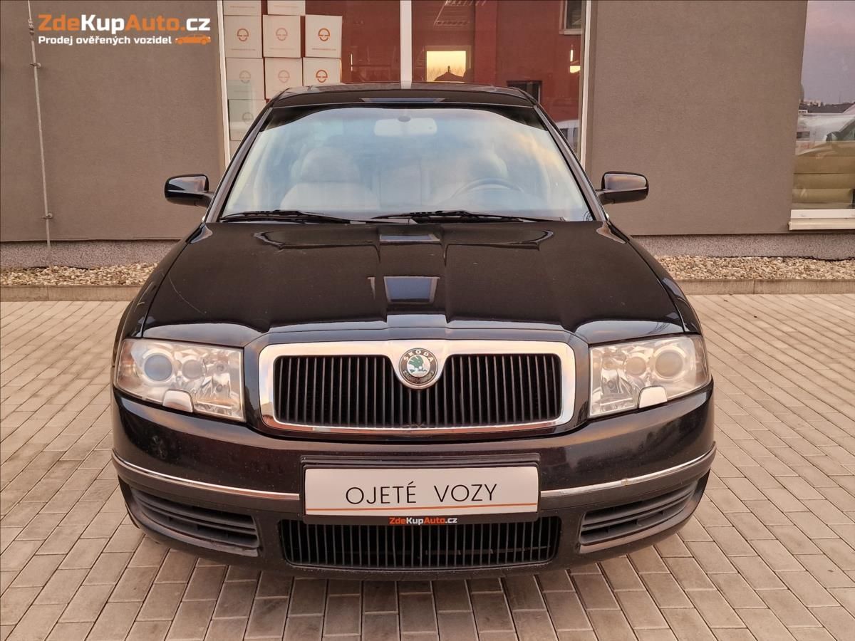 Škoda Superb, 2.5 TDI  V6 120kW Elegance,ČR - fotka 4
