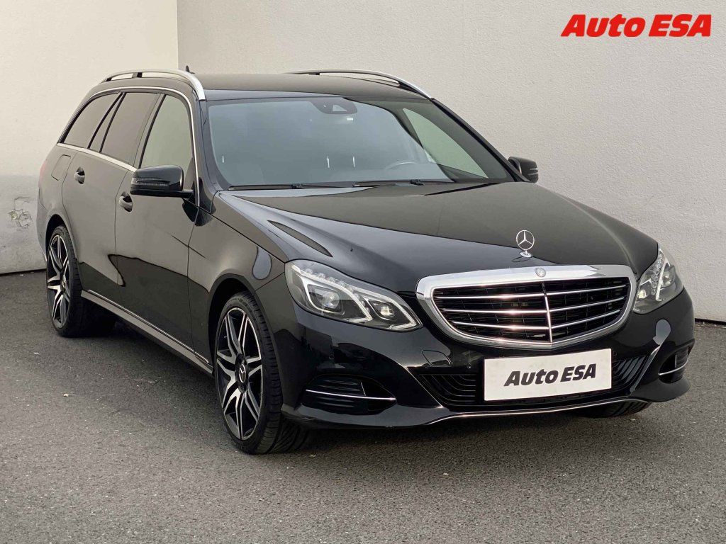 Mercedes-Benz Třídy E, 2.0 E200,AT