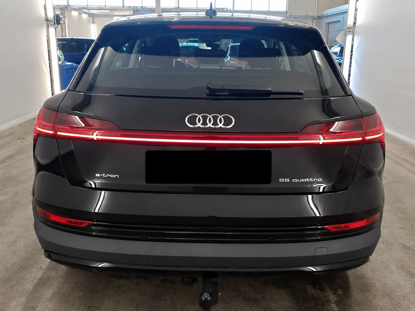 Audi e-tron, Audi E-Tron 55. 300 kw. 107000 - fotka 4