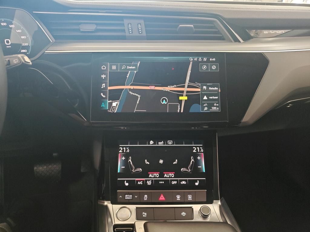 Audi e-tron, Audi E-Tron 55. 300 kw. 107000 - fotka 6