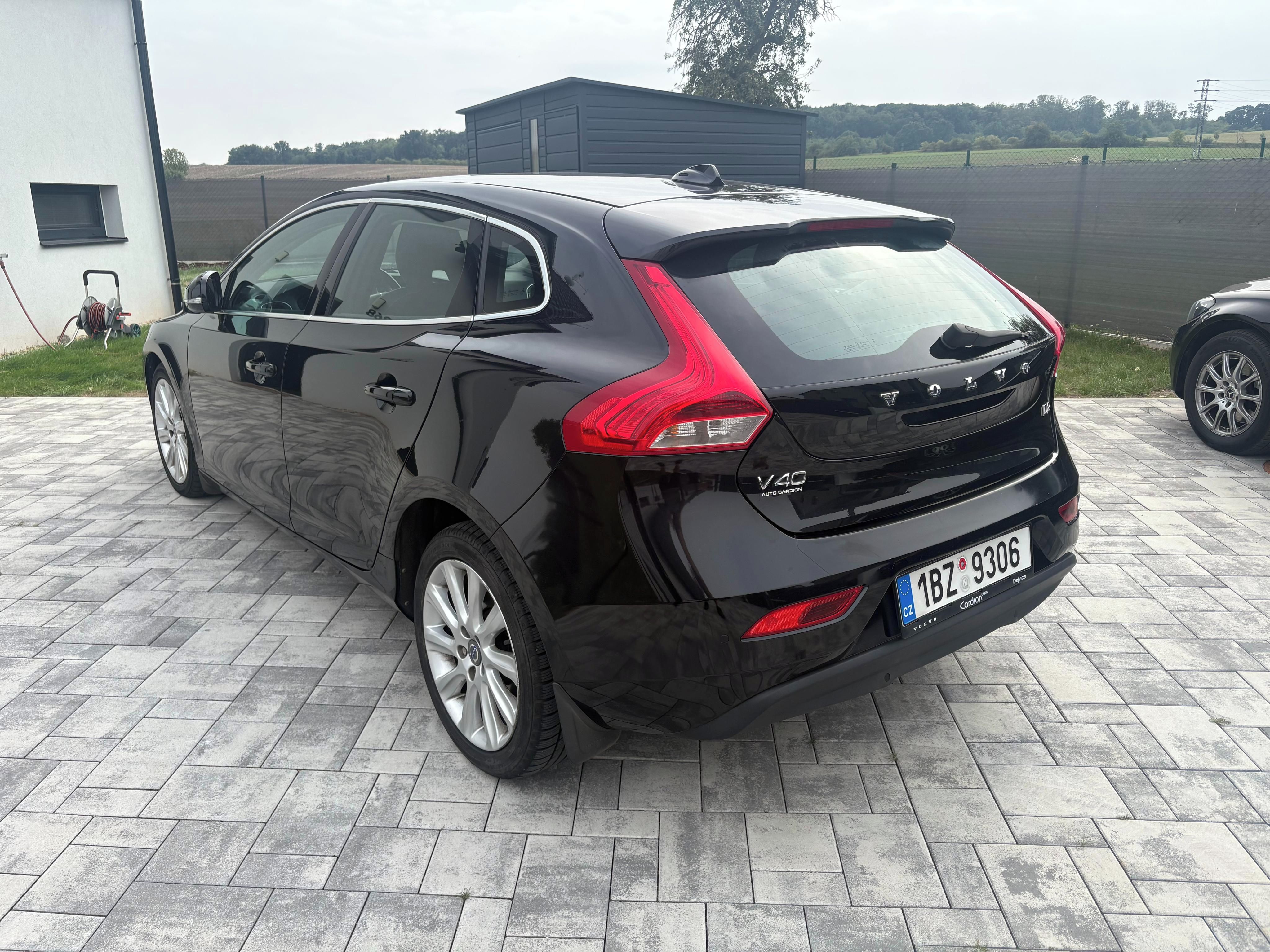 Volvo V40, Volvo V40 1.6D Momentum - fotka 4