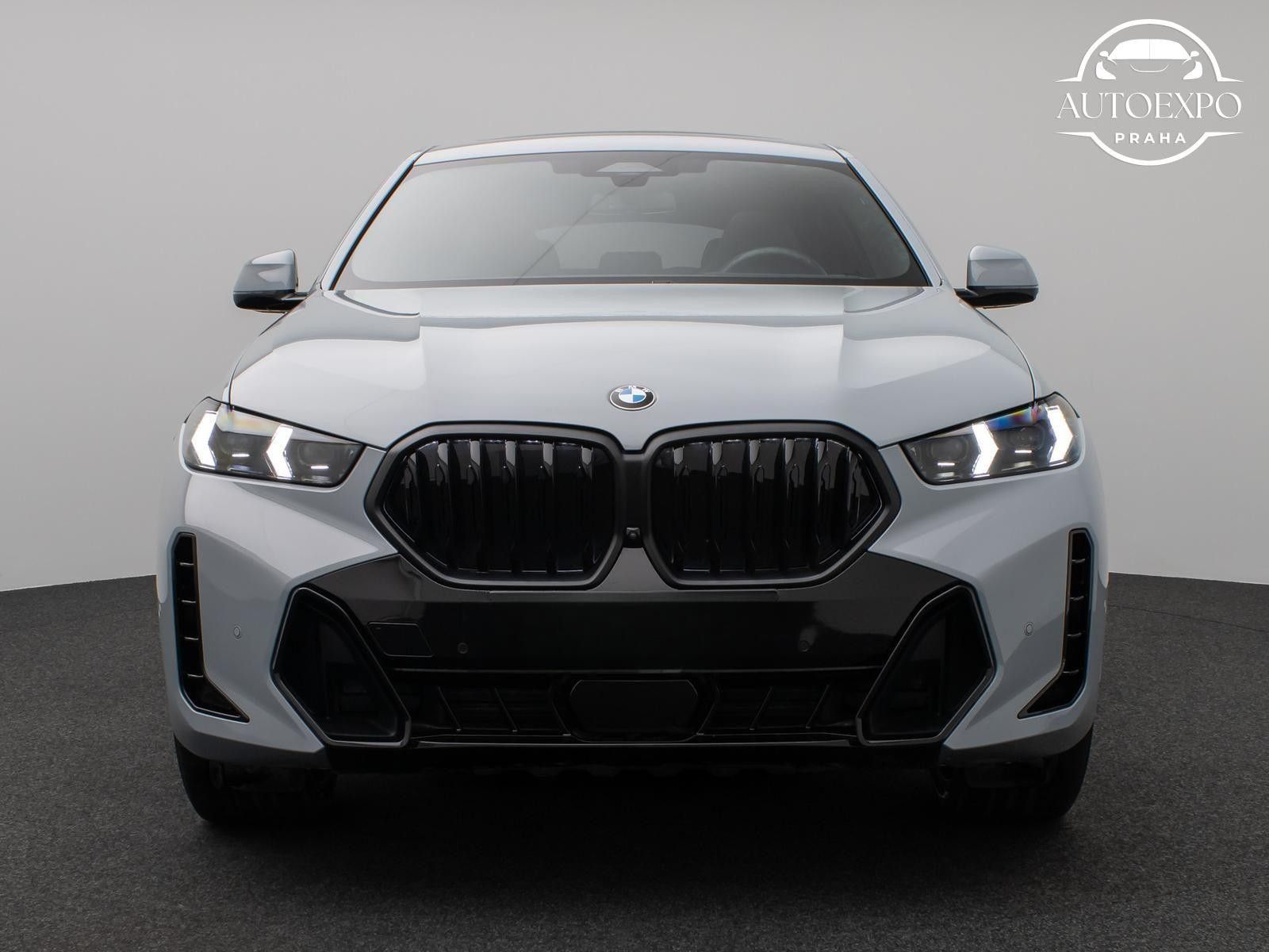 BMW X6, 30d M xD Sport Pro Pano 360 k. - fotka 3