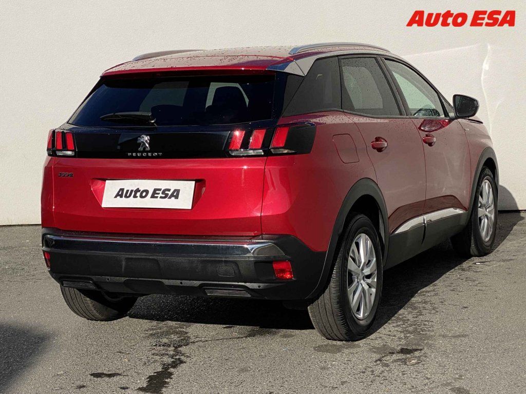 Peugeot 3008, 1.2,AT - fotka 4