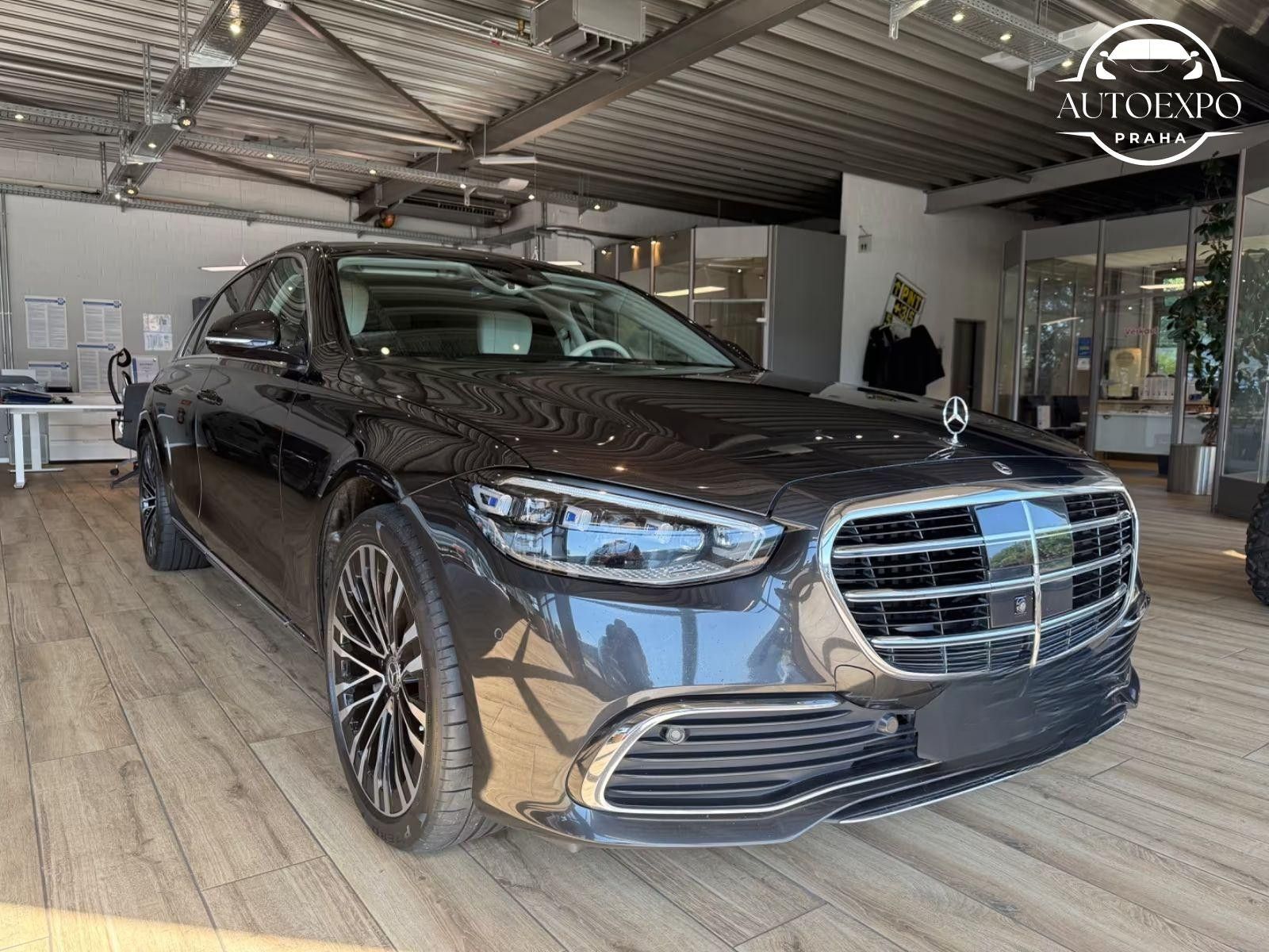 Mercedes-Benz Třídy S, 400 4Matic Lang světlá kůže