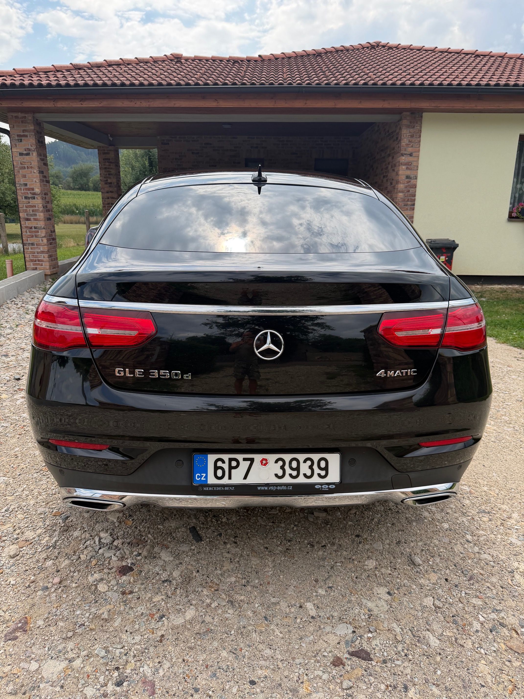 Mercedes-Benz GLE, Mercedes-Benz GLE 350d 190kw - fotka 5