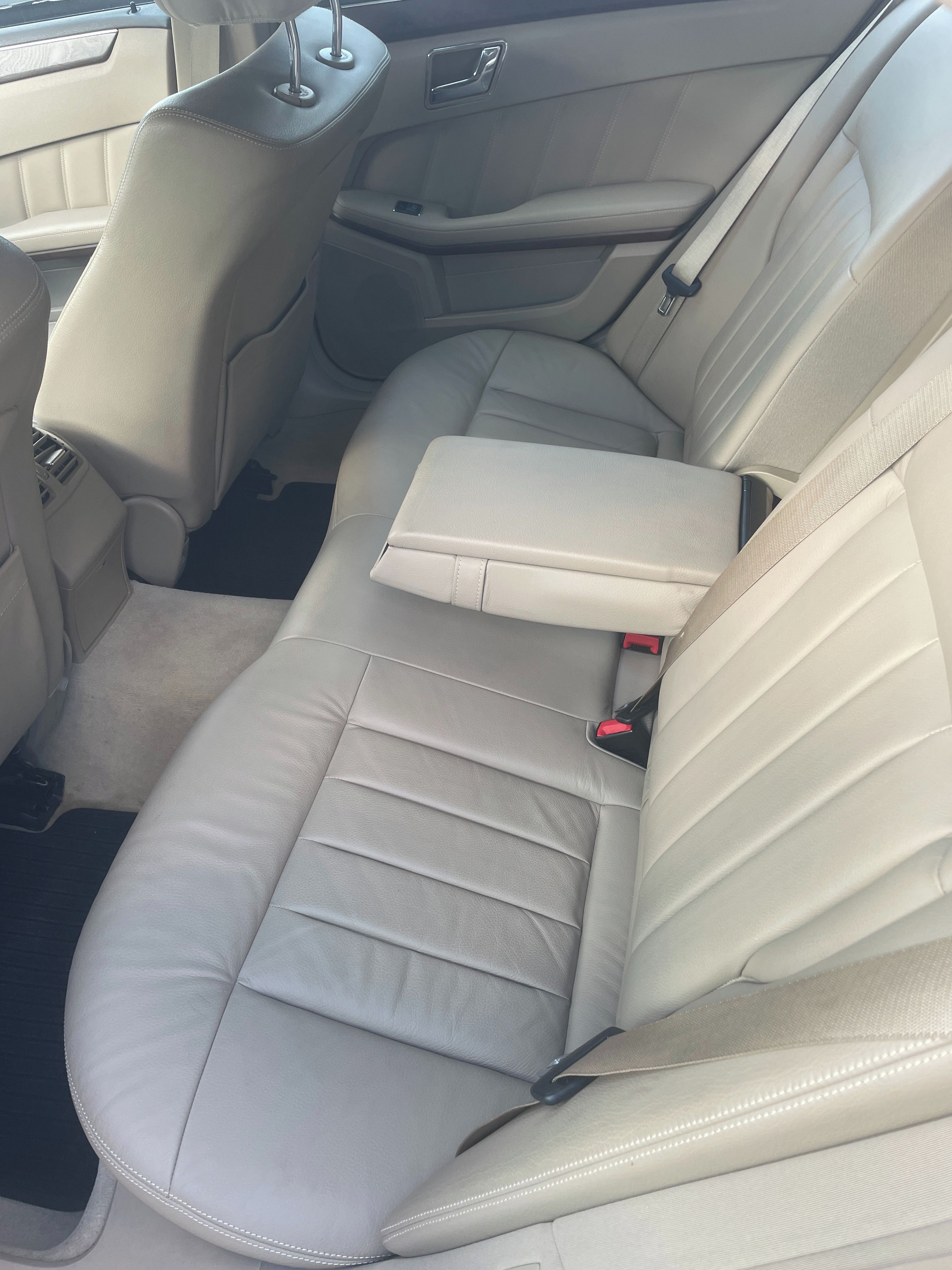Mercedes-Benz Třídy E, 250 CDI Blueeffciency Elegance - fotka 4