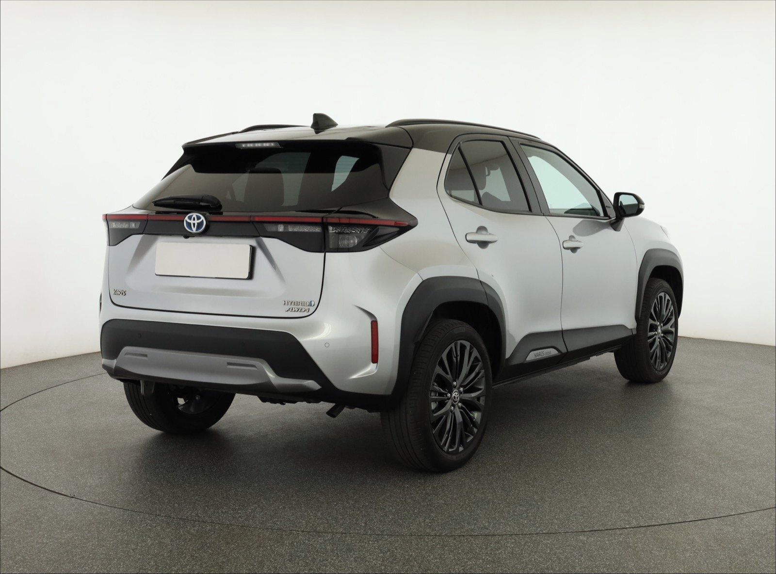 Toyota Yaris Cross, 1.5 VVT-iE E-Four, Záruka - fotka 5