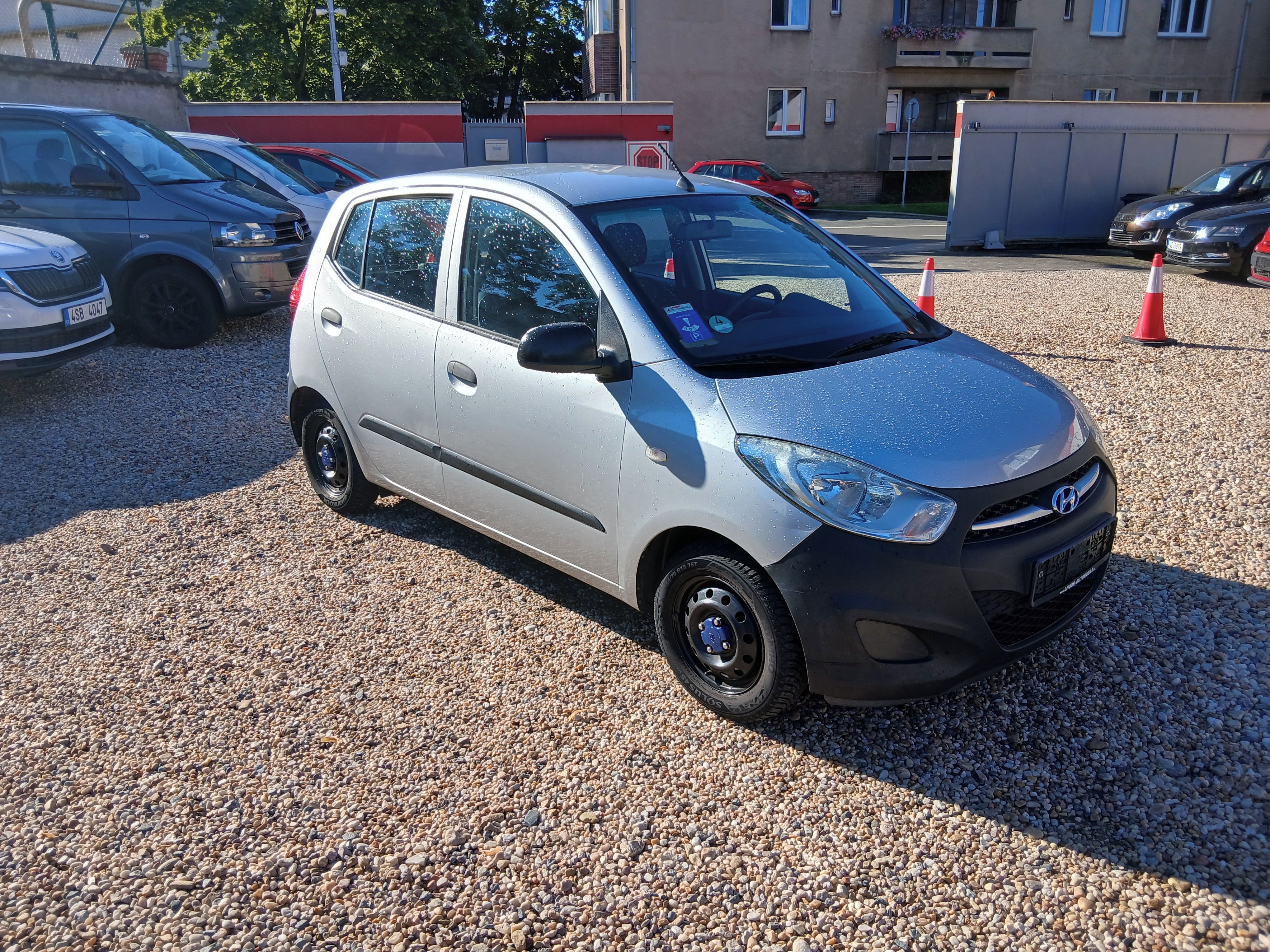 Hyundai i10, 1.1i 51KW Klimatizace - fotka 3