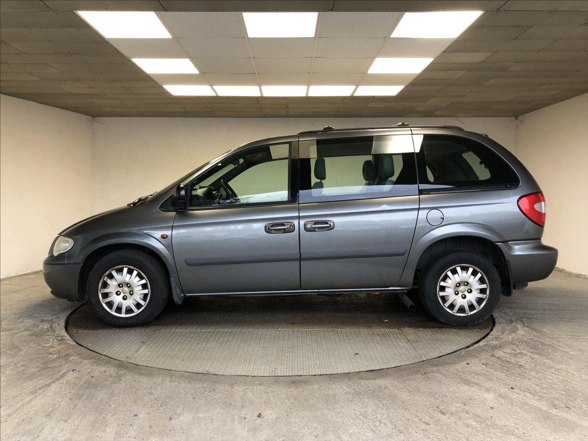 Chrysler Voyager, 2,8 CRDI - fotka 4