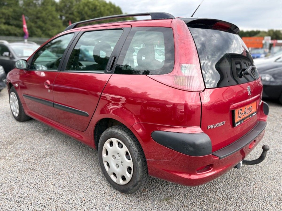 Peugeot 206, 1,4 HDi COMBI - fotka 4