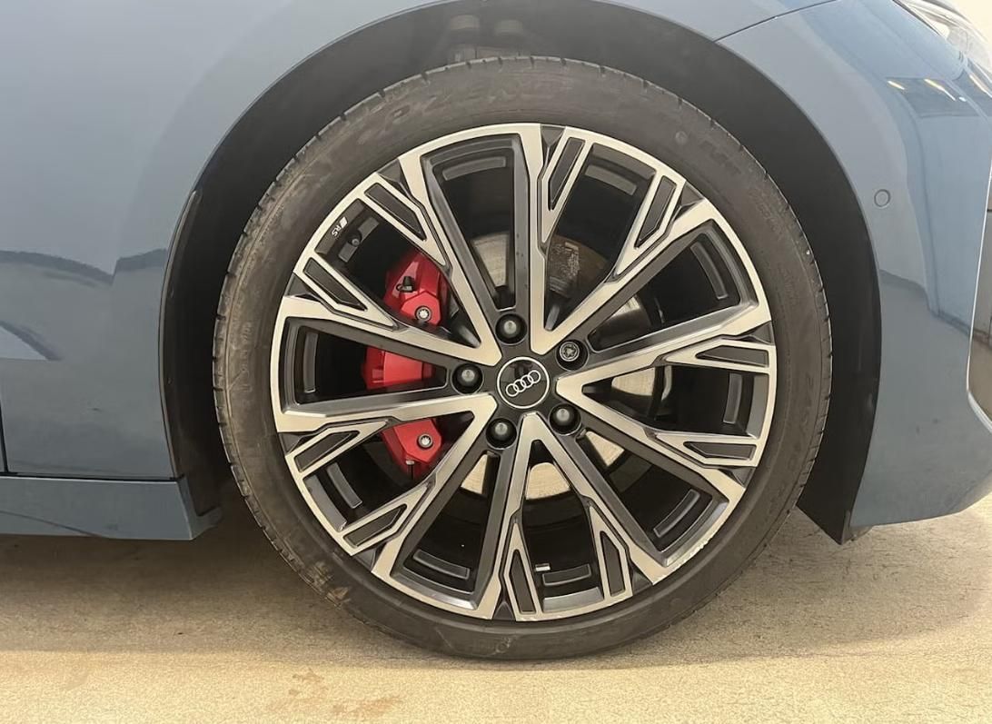 Audi A6 Avant, e-tron Performance Pano 360kam - fotka 5