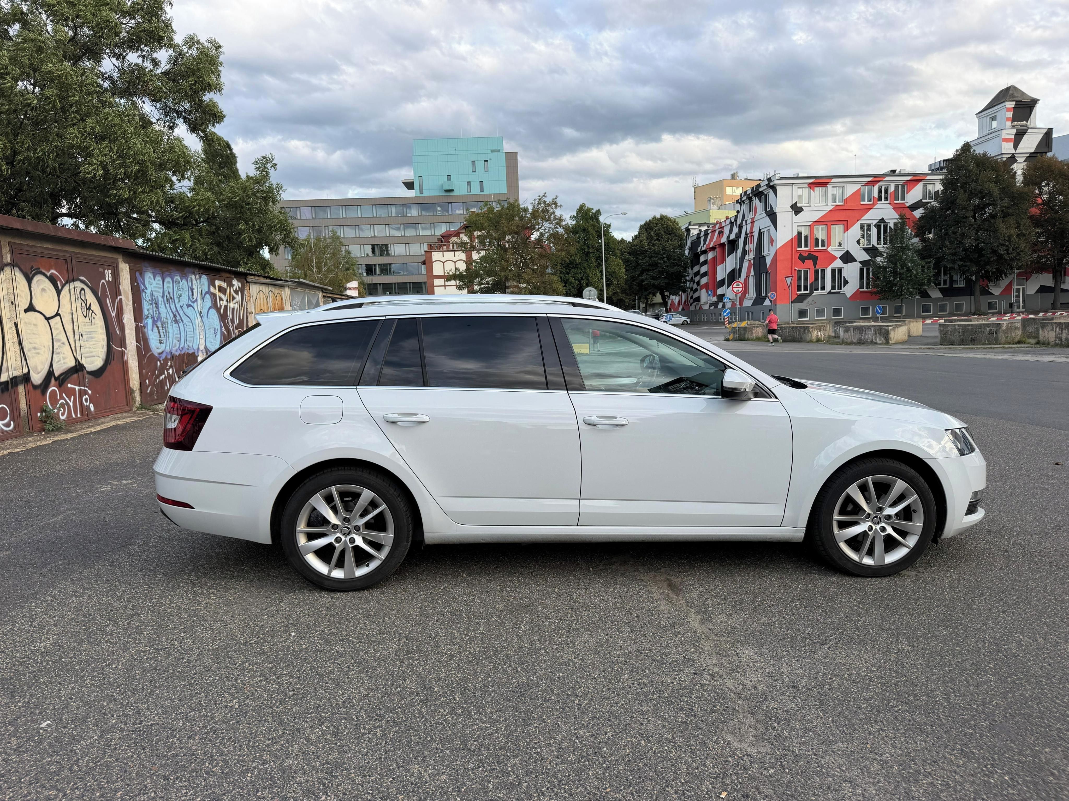 Škoda Octavia, Škoda octavia 2019 1.6 tdicr - fotka 3