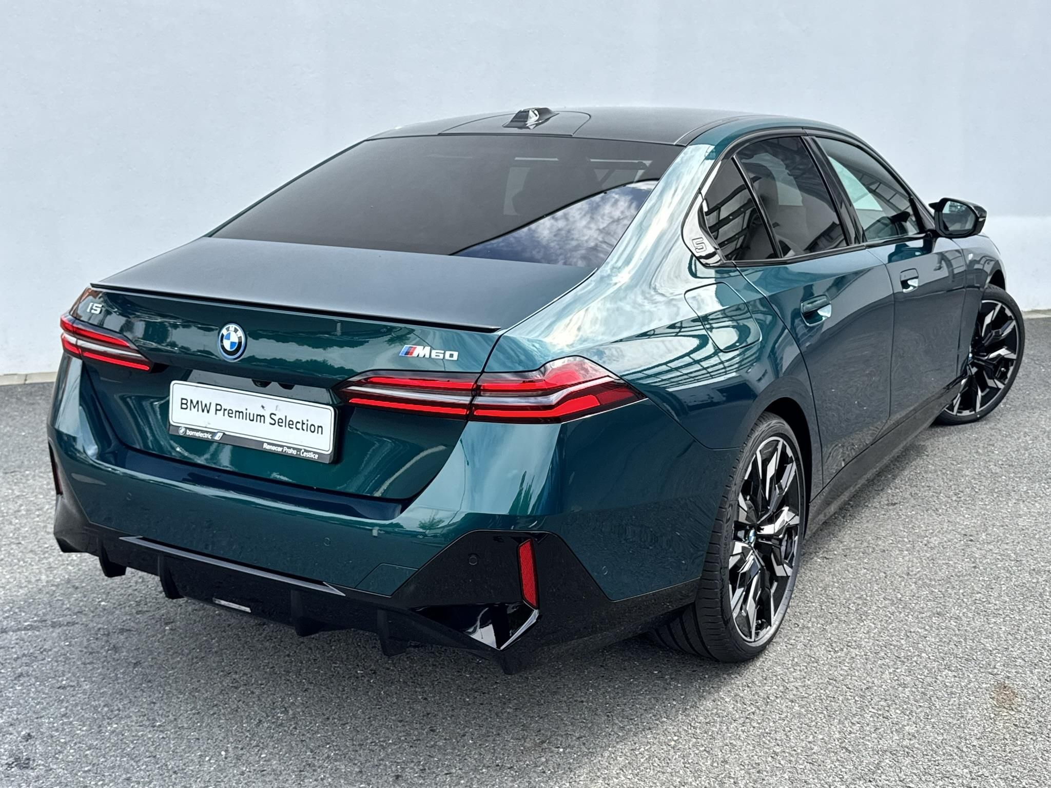 BMW i5, i5 M60 xDrive Sedan - fotka 2