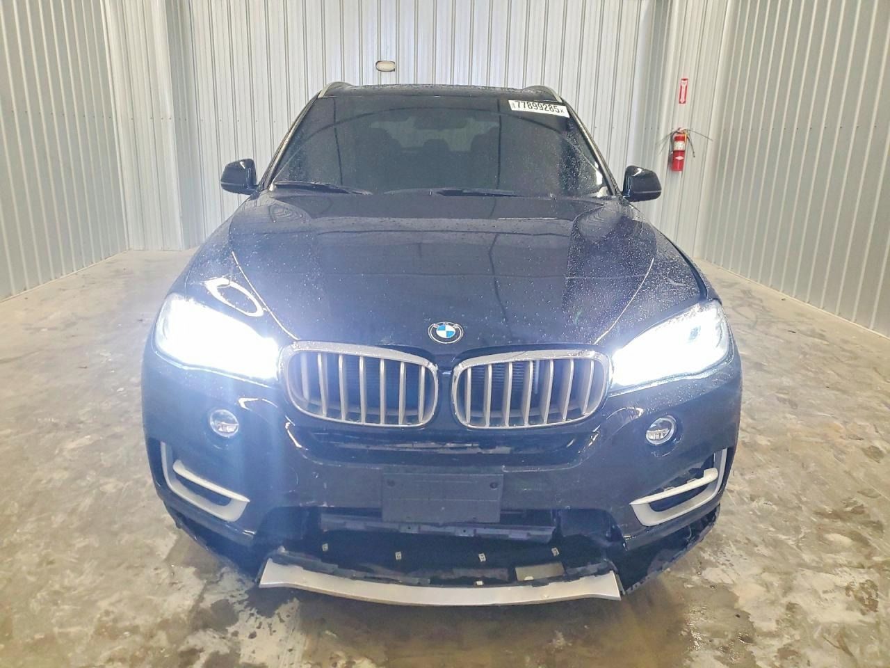BMW X5, Auto na cestě - fotka 5