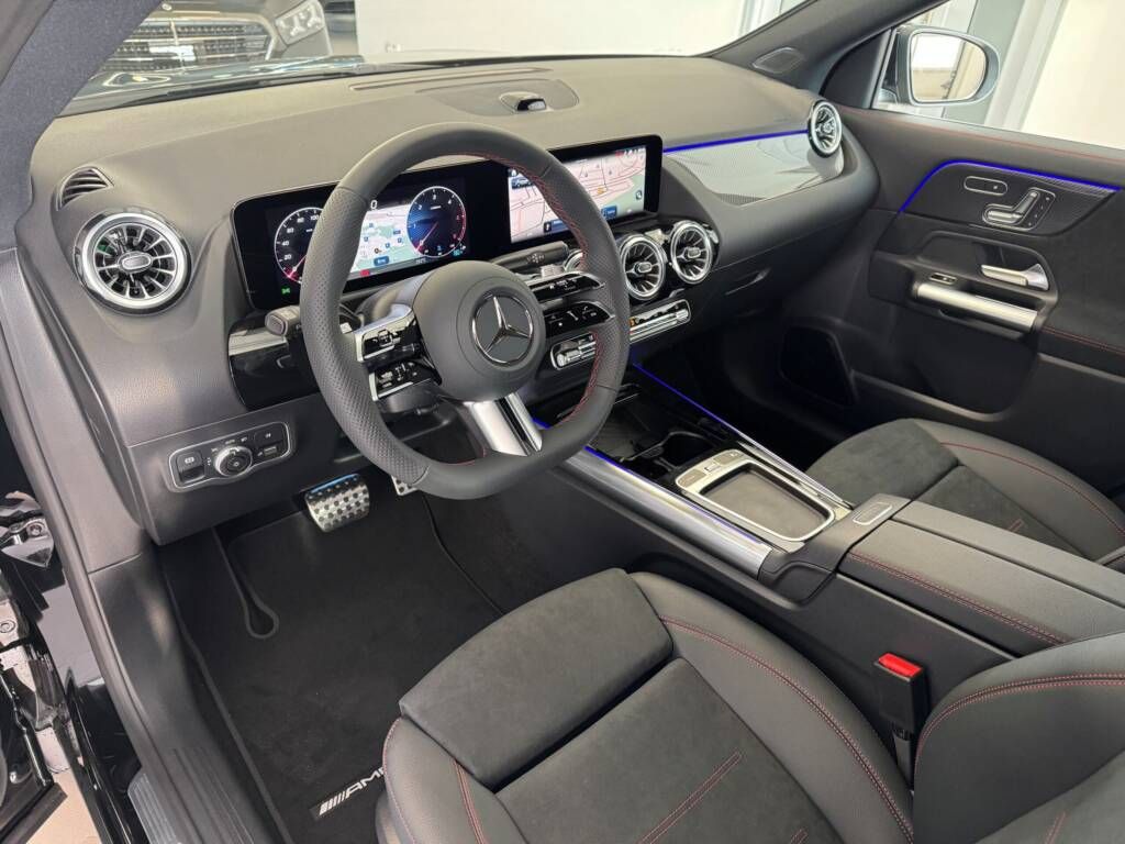 Mercedes-Benz GLA, 200 d 4M - fotka 2
