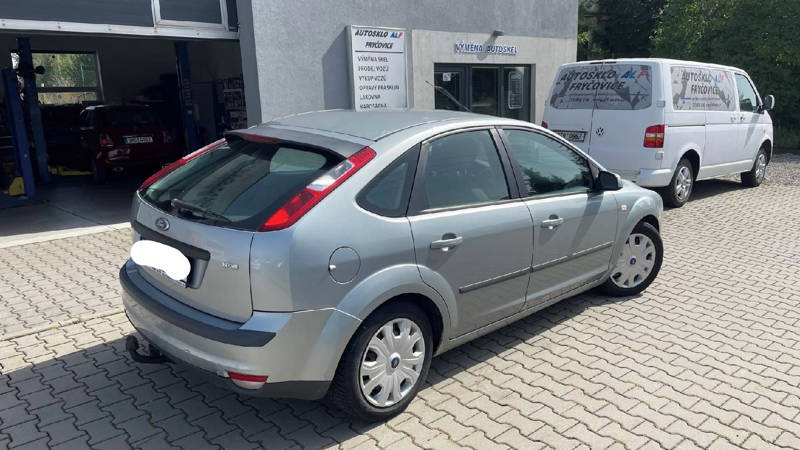 Ford Focus, 1.6 TDCi 66KW // AC // TAŽNÉ / - fotka 4