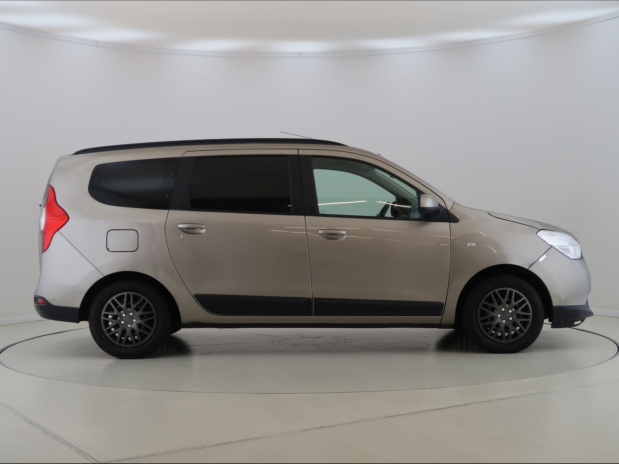 Dacia Lodgy, 1.5DCI,66KW,7Míst - fotka 4
