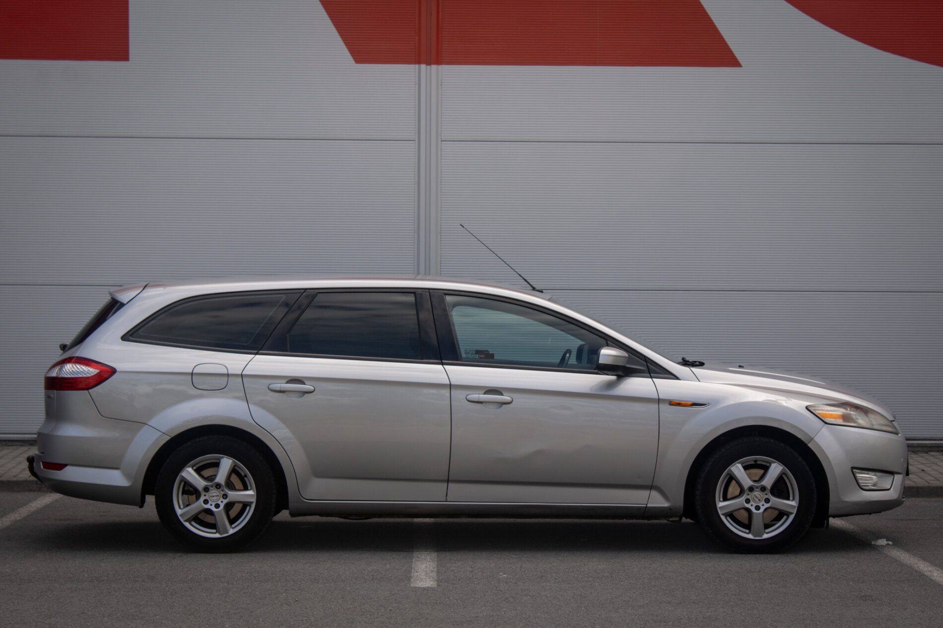 Ford Mondeo - fotka 4