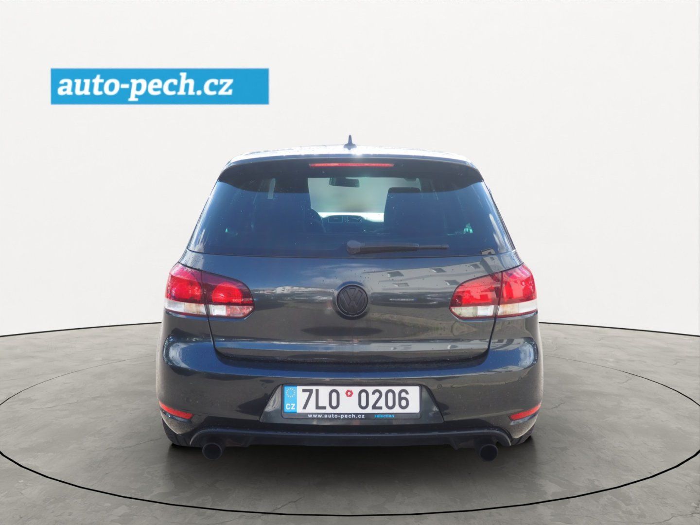 Volkswagen Golf, 2.0 TSi 155 kW, GTI, Manuál - fotka 3