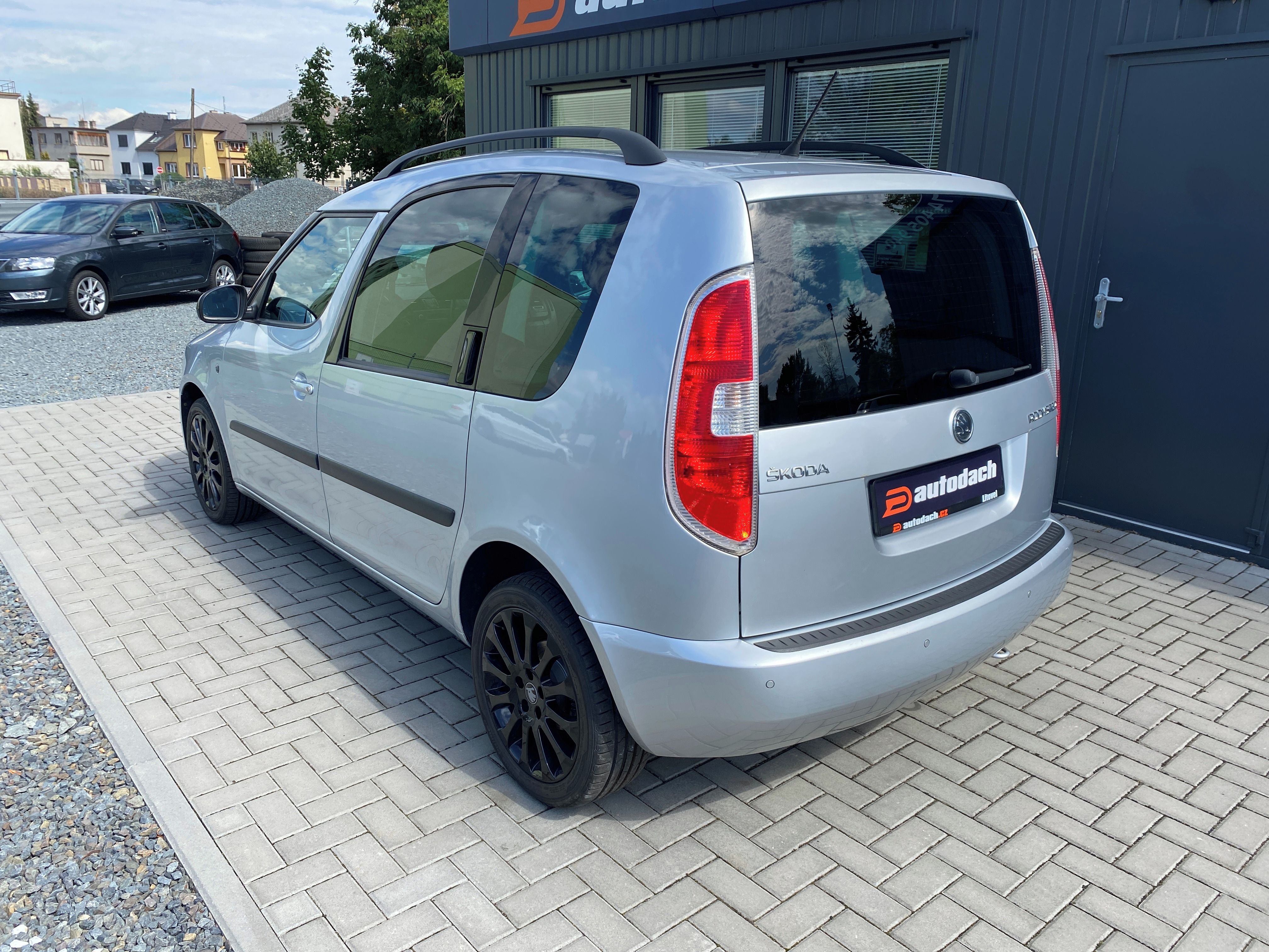 Škoda Roomster, 1.2 TSI 63kW-1xMAJ.- 81 000KM - fotka 3