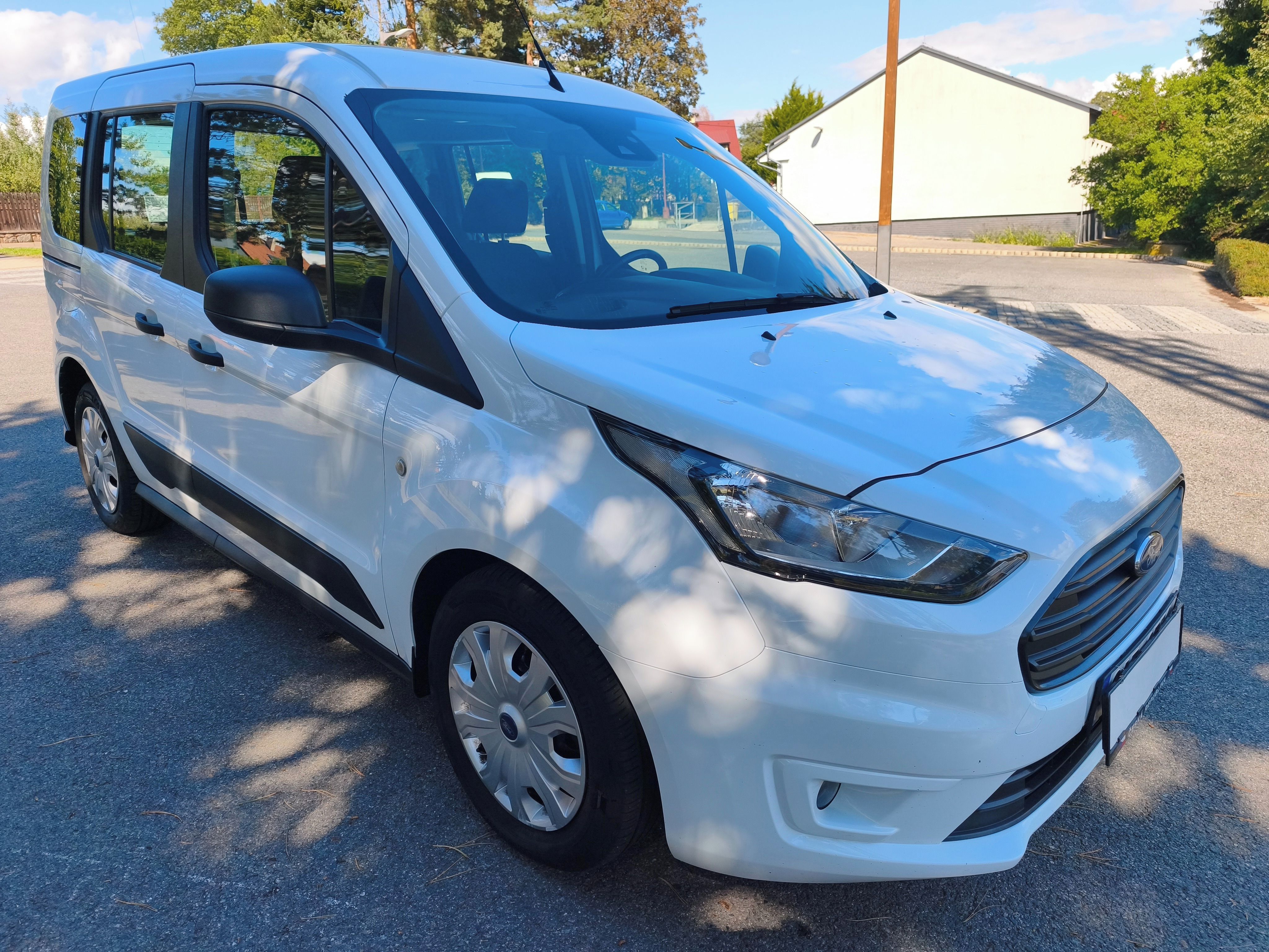 Ford Transit Connect, 1,5 TDCi , L1, Č.R. 1 majitel - fotka 3