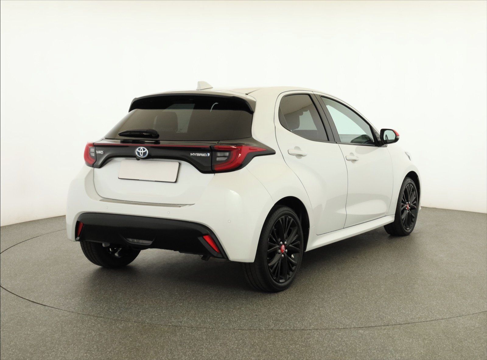 Toyota Yaris, 1.5 Hybrid, Tokyo Edition - fotka 5