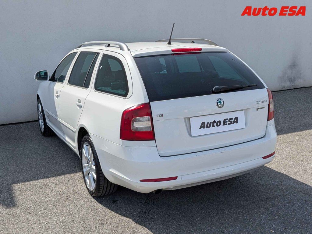 Škoda Octavia, 2.0TDi,ČR - fotka 6