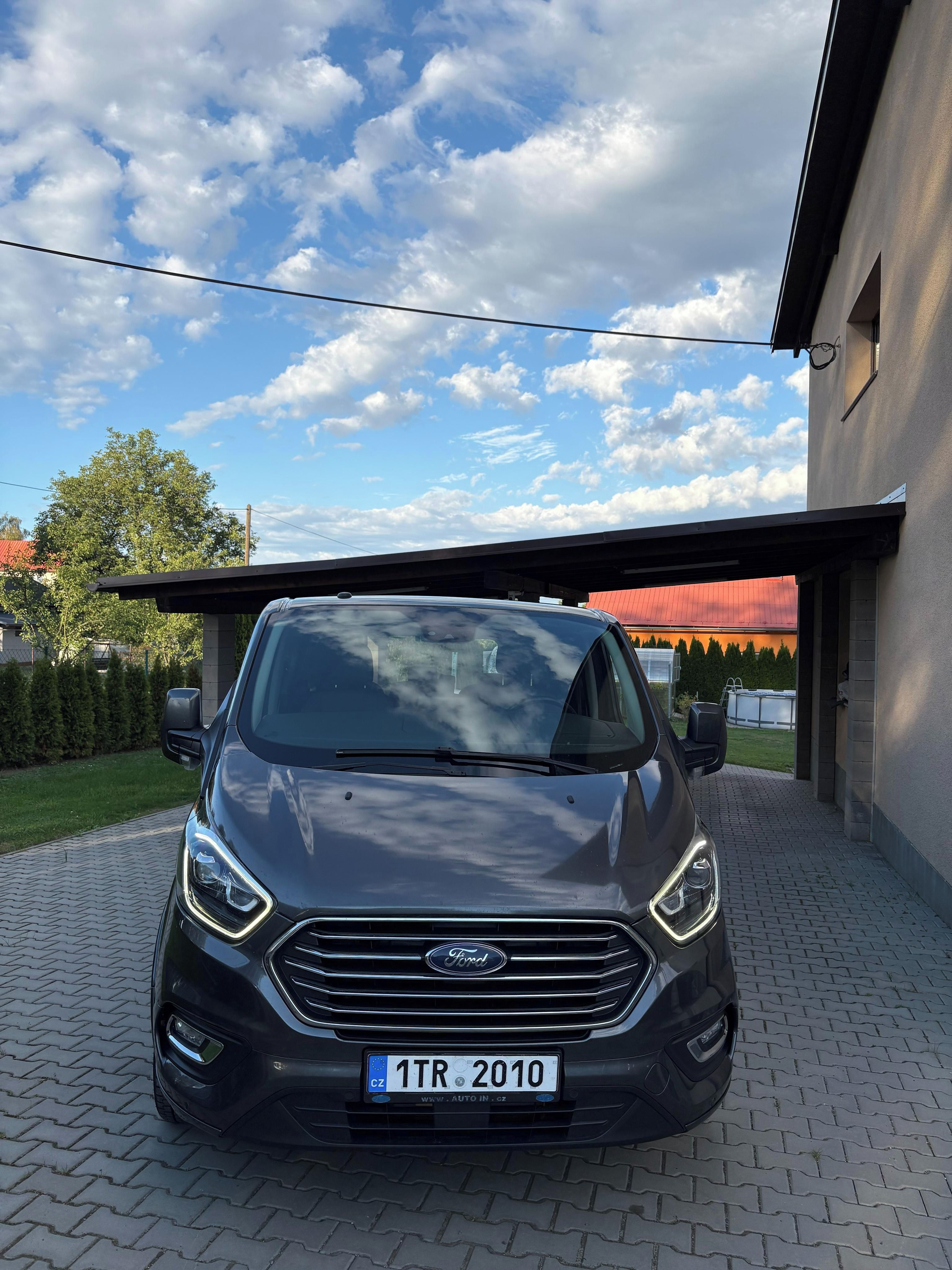 Ford Tourneo Custom