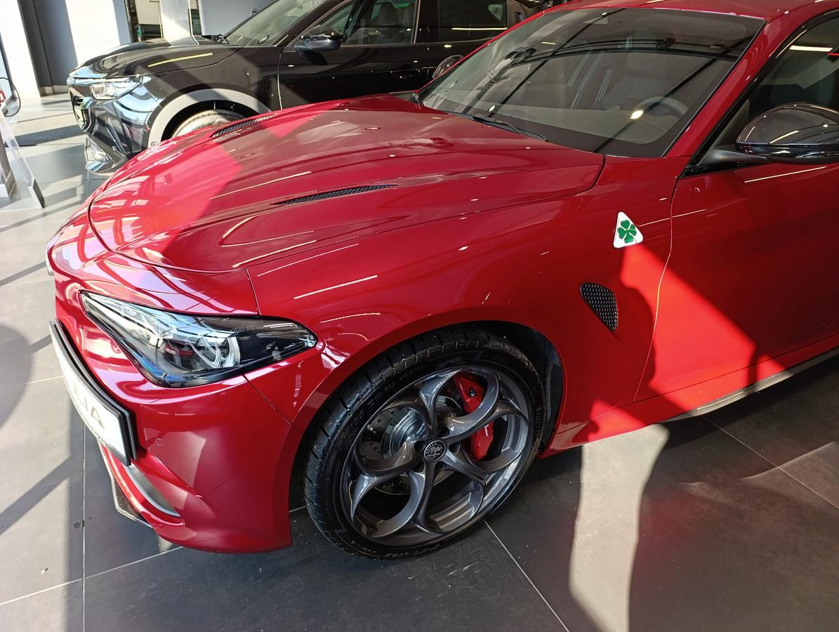 Alfa Romeo Giulia, Quadrifoglio 2.9 V6 Turbo 520K - fotka 5