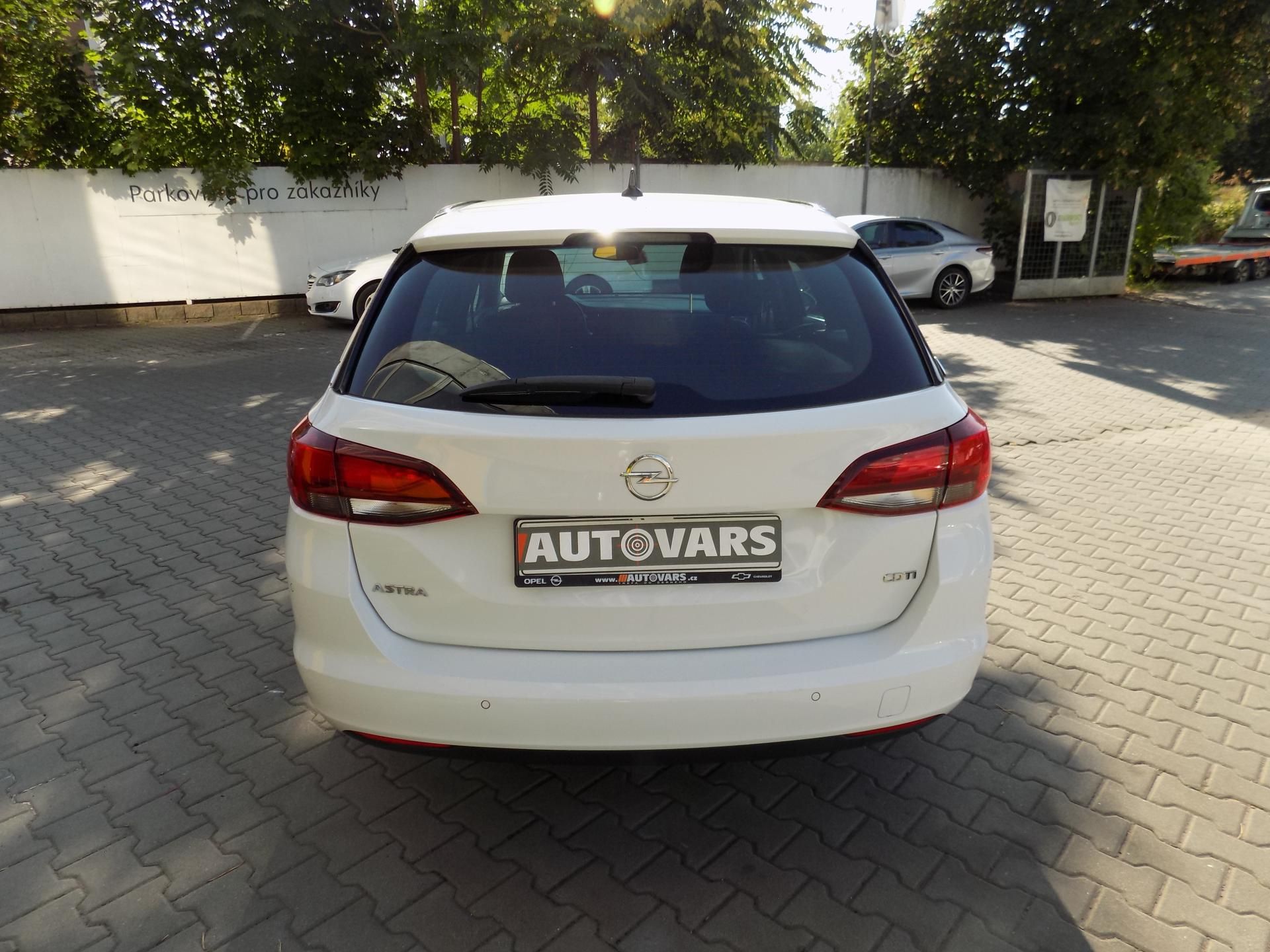 Opel Astra, 1.6 CDTi - fotka 6