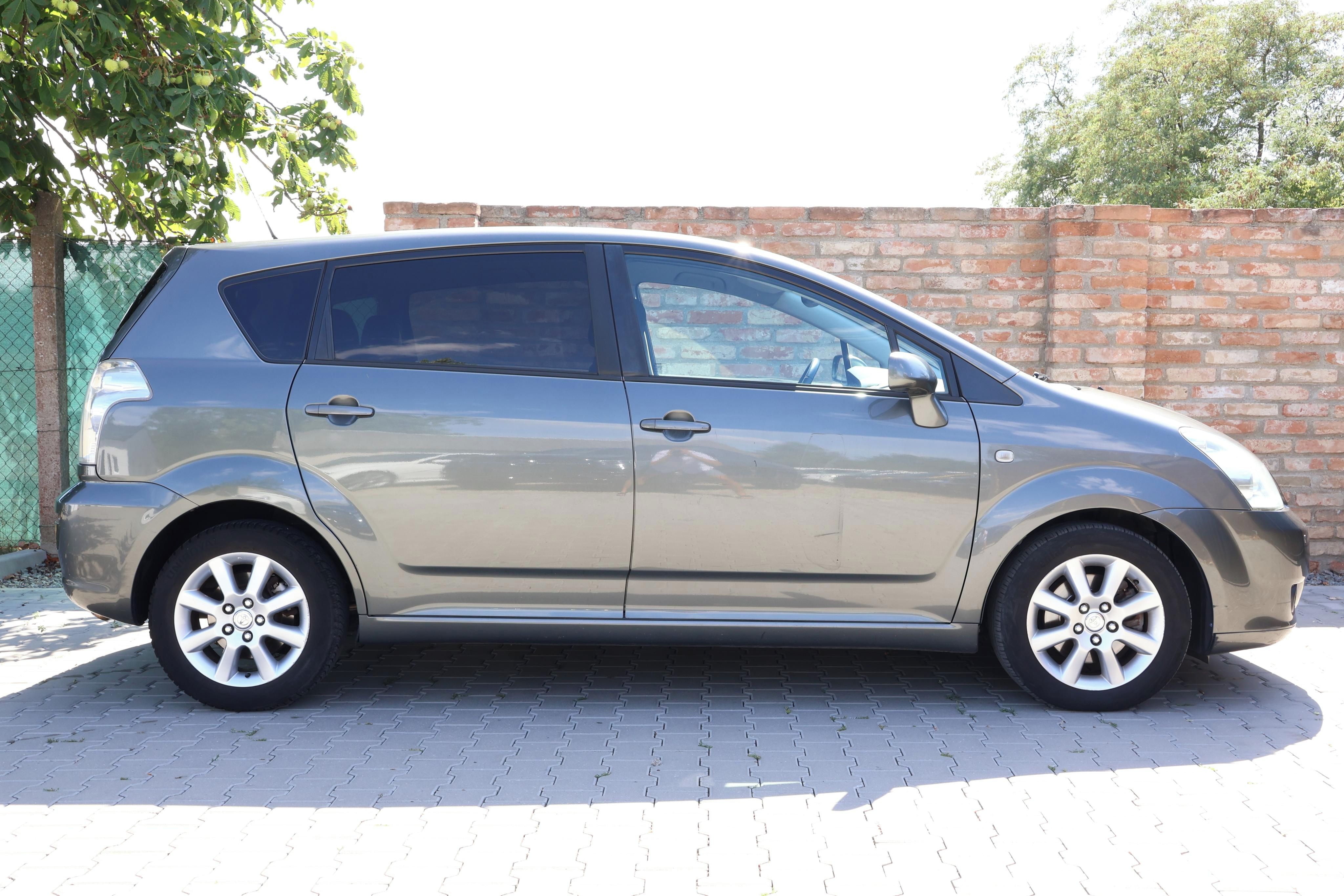 Toyota Corolla, Toyota Corolla Verso 2.0 D-4D - fotka 5