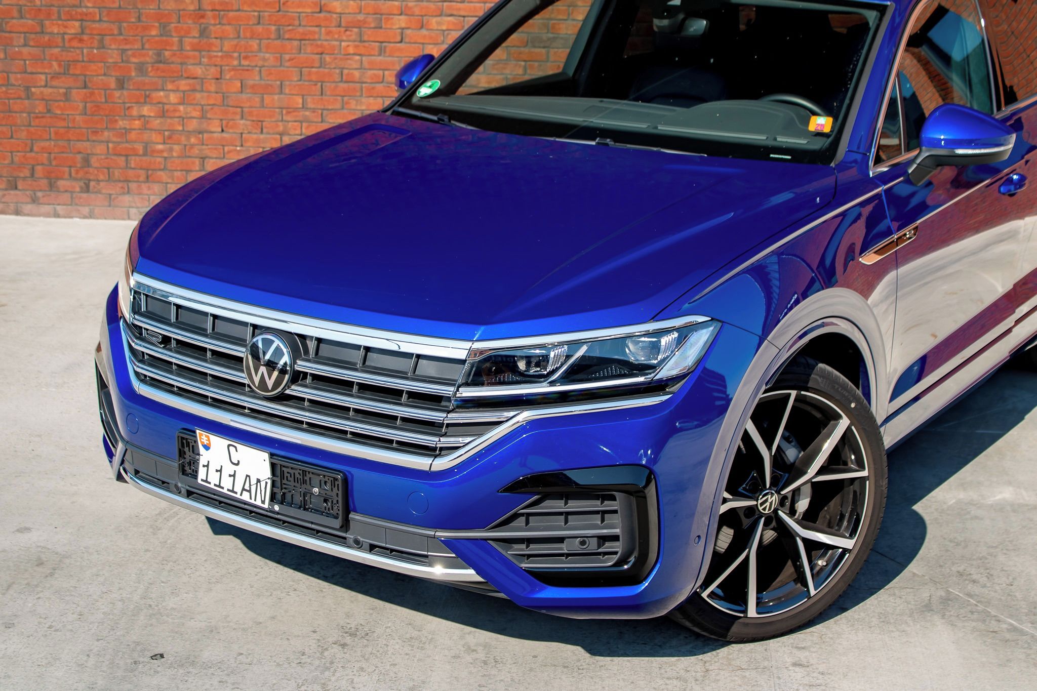 Volkswagen Touareg, R-Line Virtual / ACC / Vzduch - fotka 2