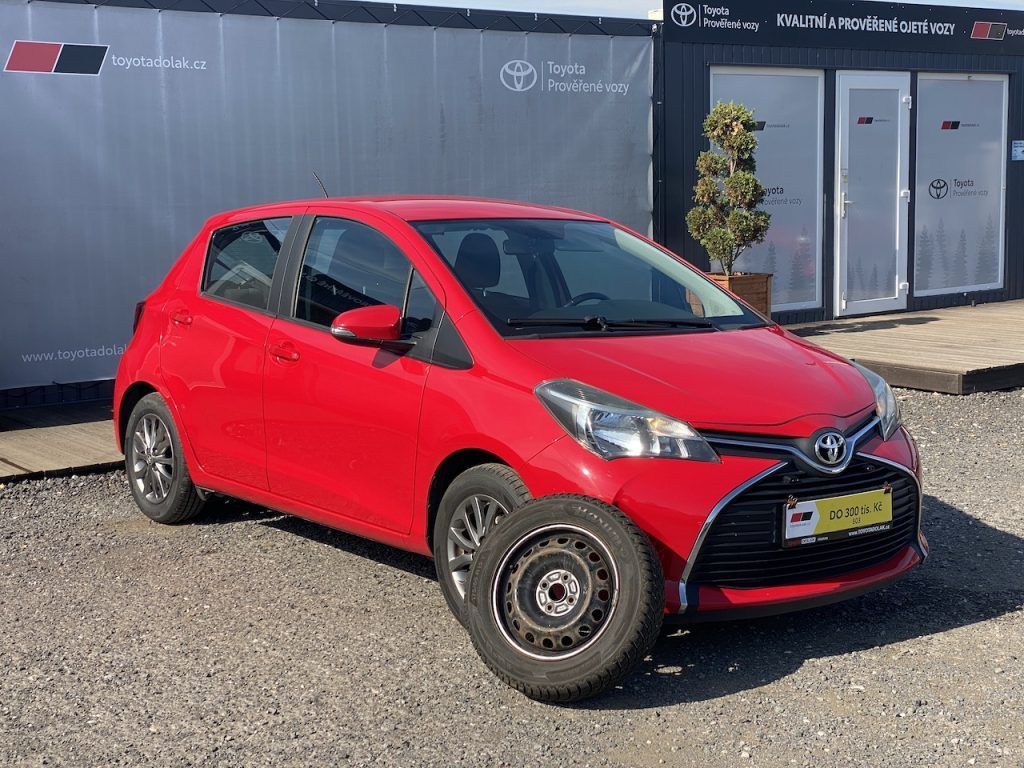Toyota Yaris, 1.0i, ČR, Trend, 2x kola