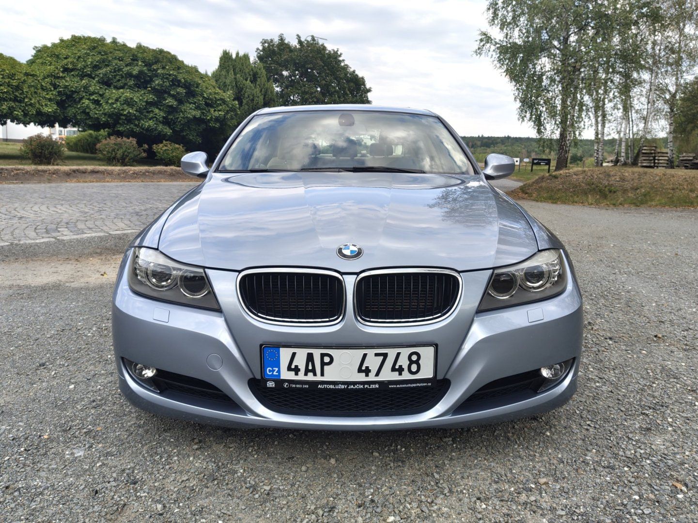 BMW Řada 3, E90 318i 100kW Facelift - fotka 2