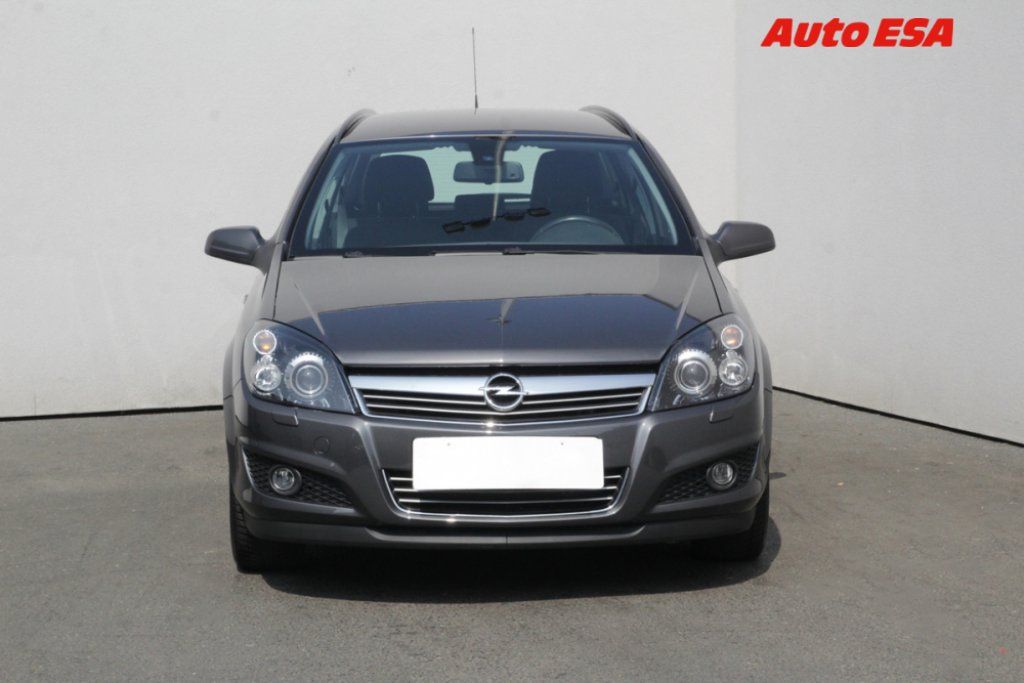 Opel Astra, 2.0,2.maj,ČR - fotka 2