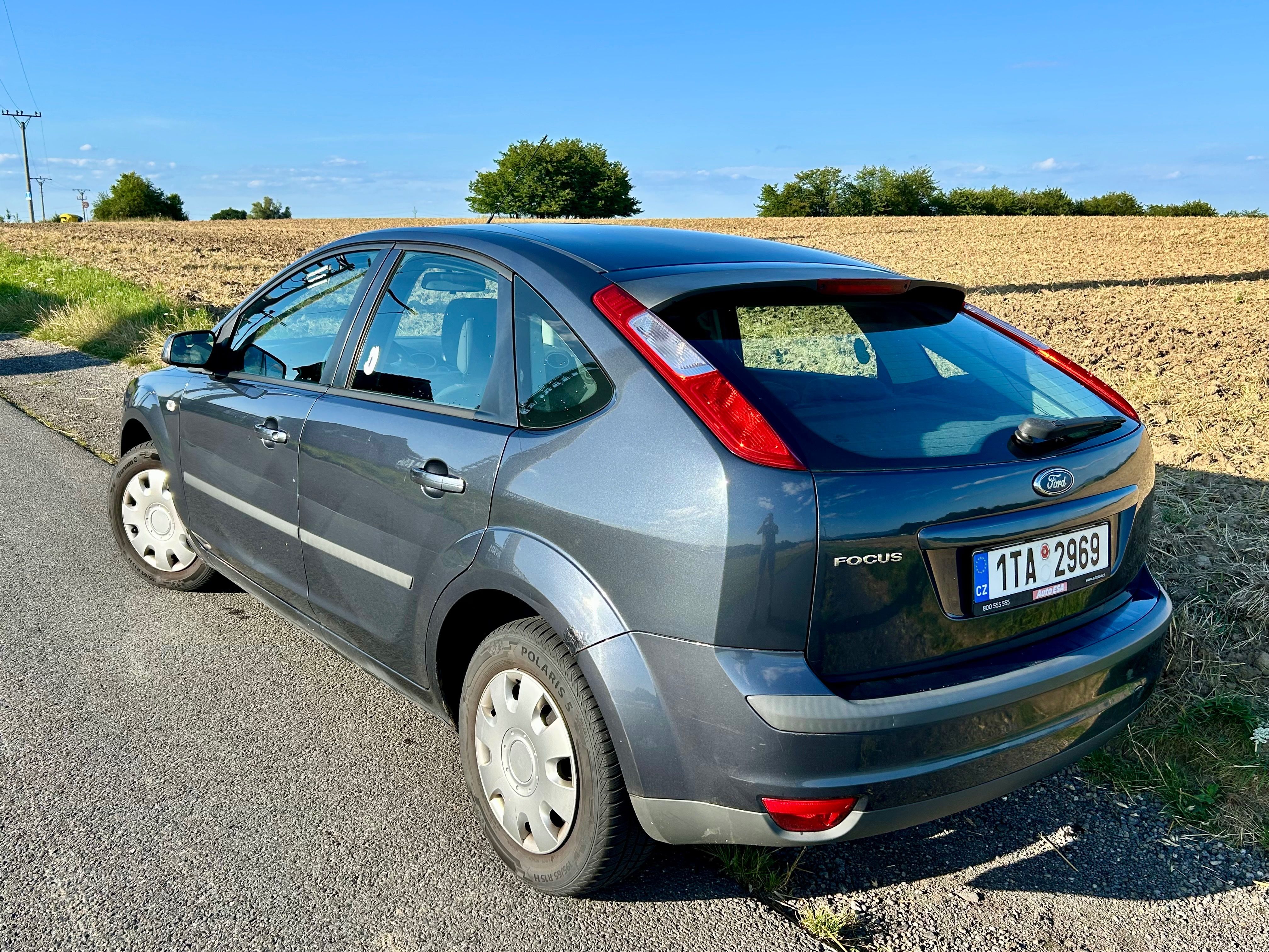 Ford Focus, 1.8 benzín na dojezd - fotka 6