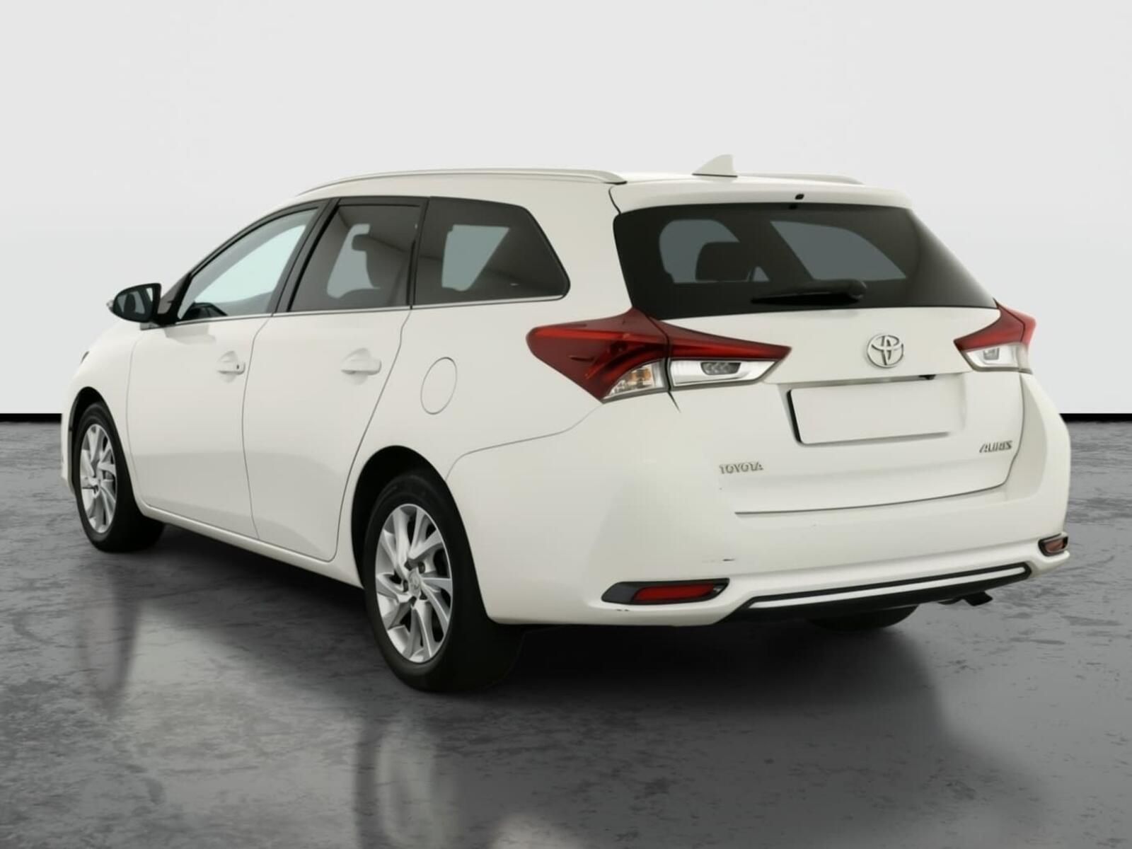 Toyota Auris, 1.6 Valvematic, ČR,1.maj - fotka 4