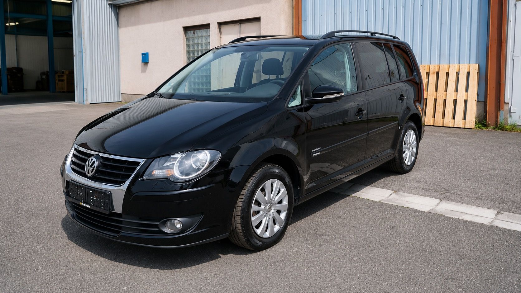 Volkswagen Touran - fotka 3